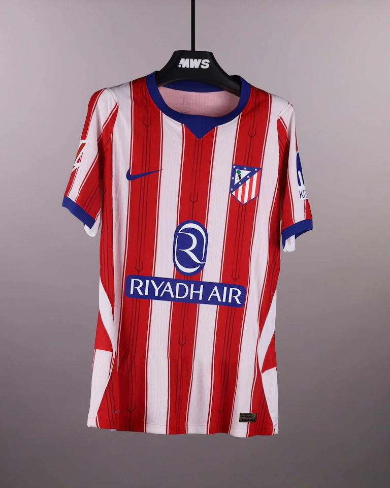Julián Alvarez Atlético de Madrid shirt