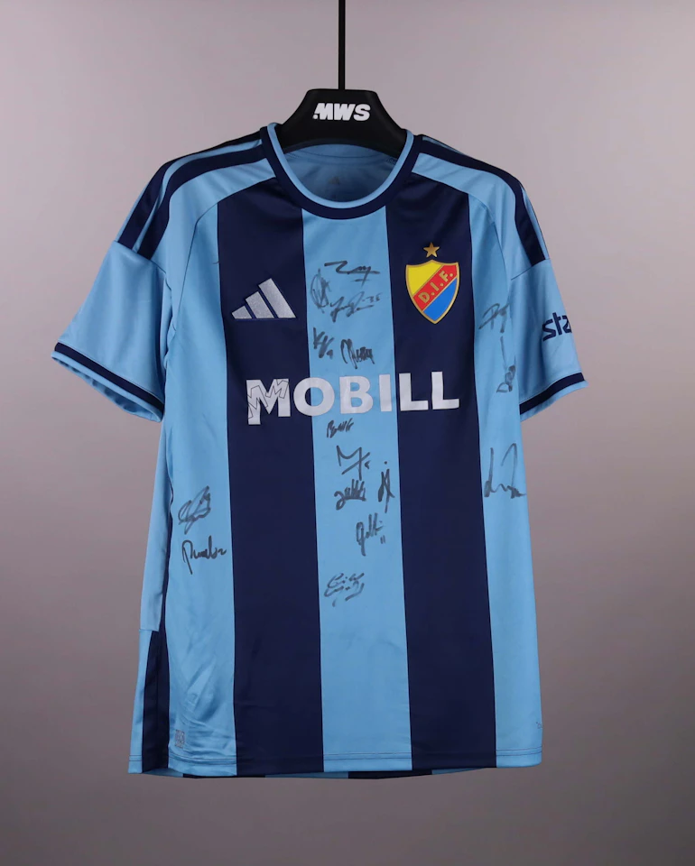 Squad Signed Shirt
