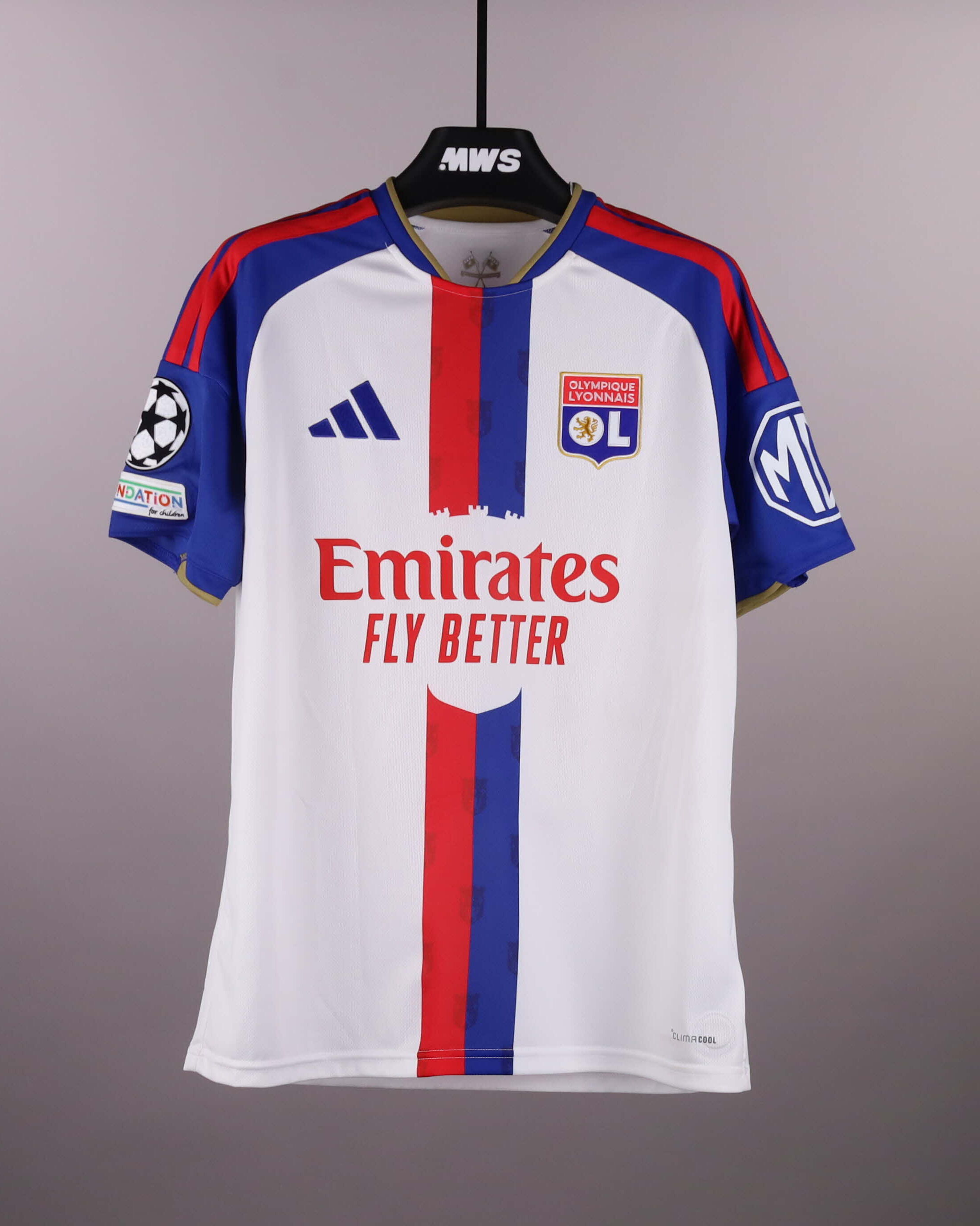 Ainsley Maitland-Niles Olympique Lyonnais jersey