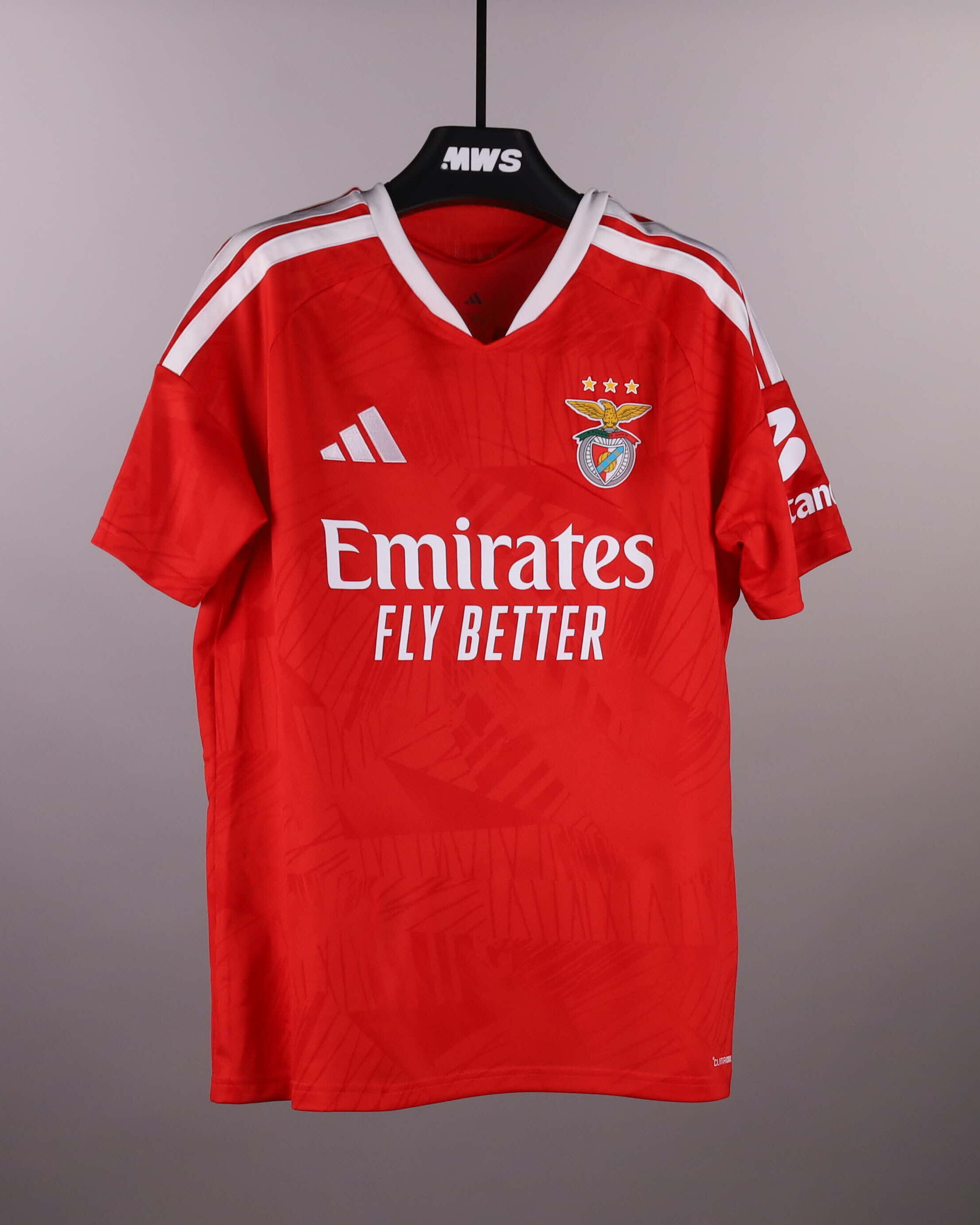 Enzo Barrenechea SL Benfica jersey