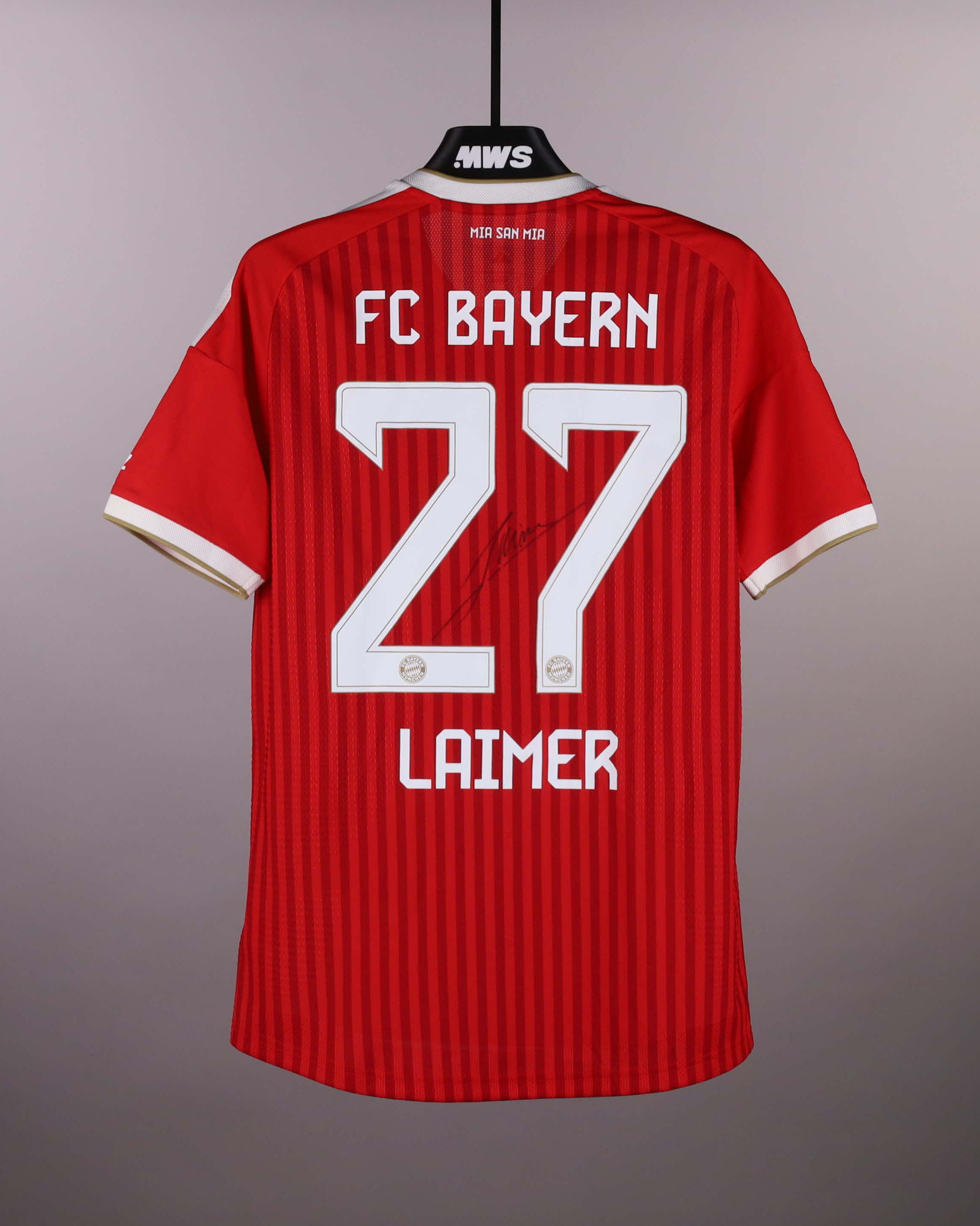 Konrad Laimer FC Bayern München shirt