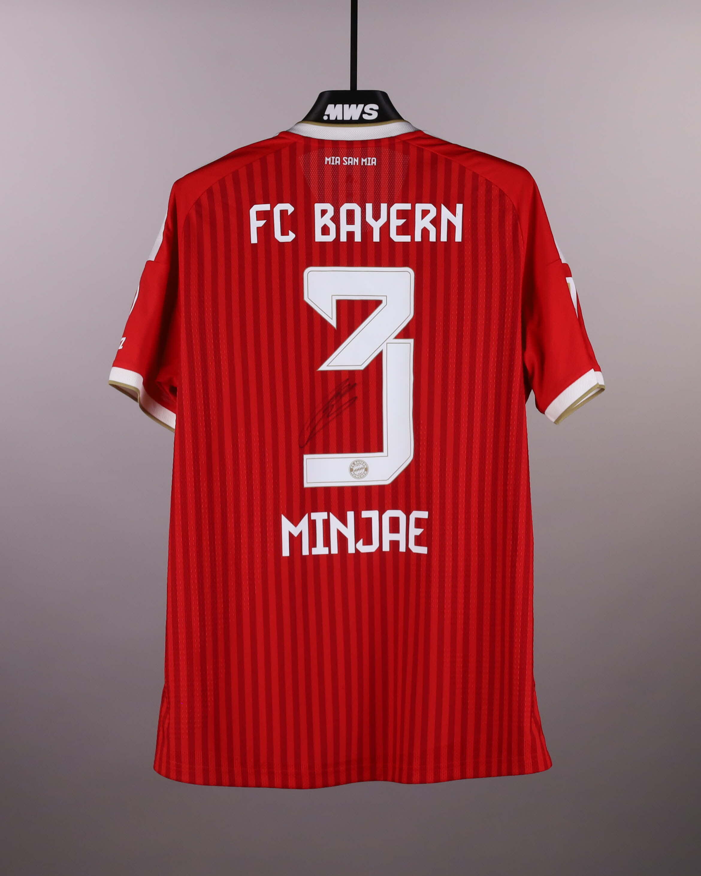 Min-jae Kim 김민재 FC Bayern München shirt