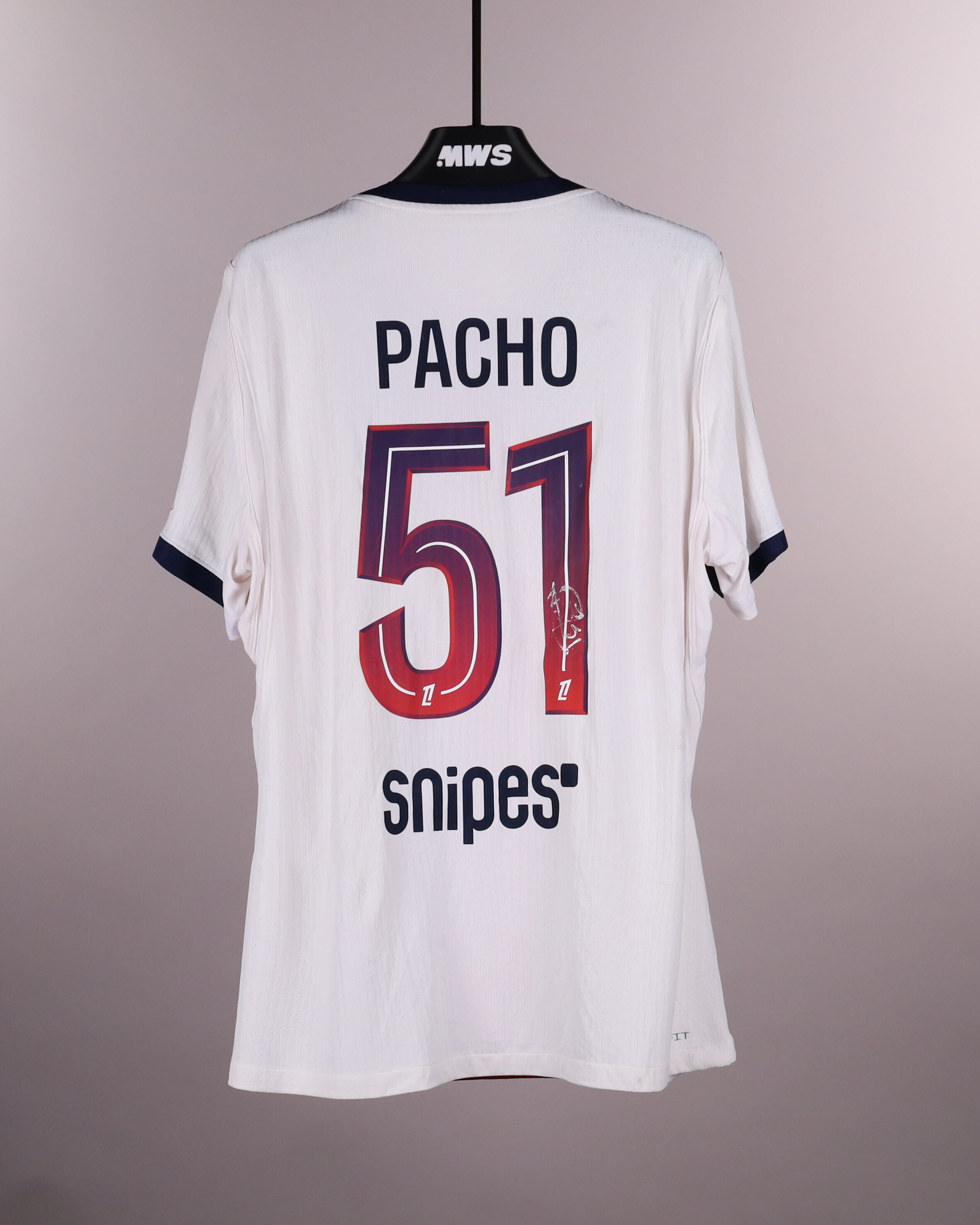 Willian Pacho Paris Saint-Germain jersey