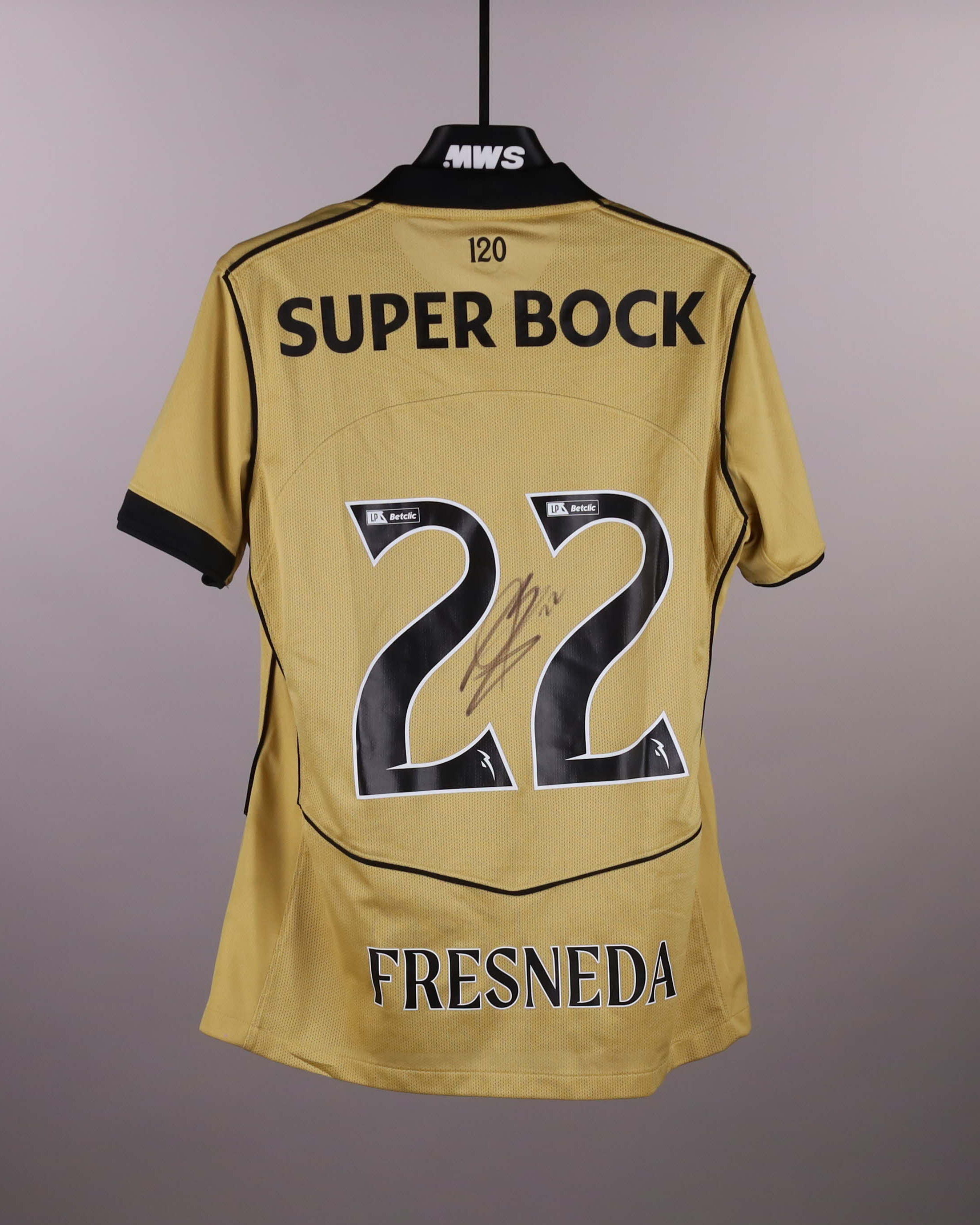 Iván Fresneda Sporting CP jersey