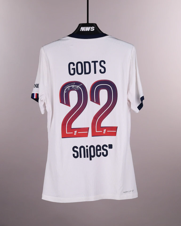 Mika Godts Paris Saint-Germain jersey