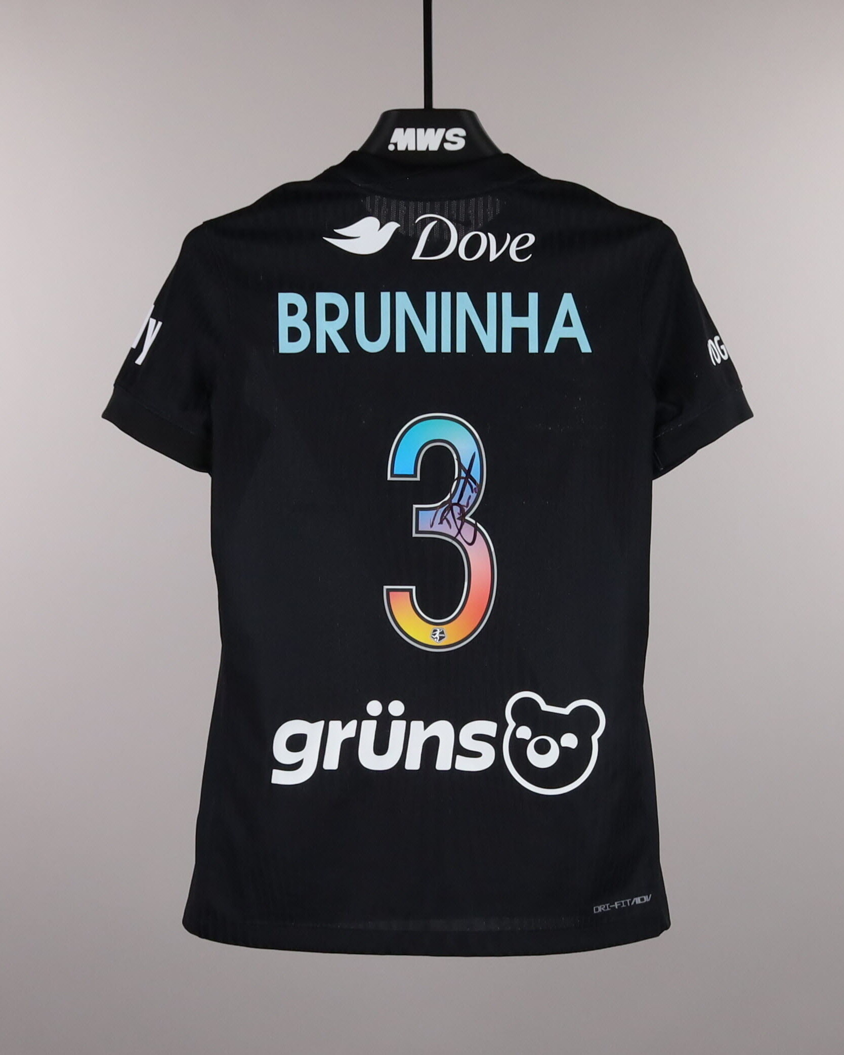 Bruninha Gotham FC jersey