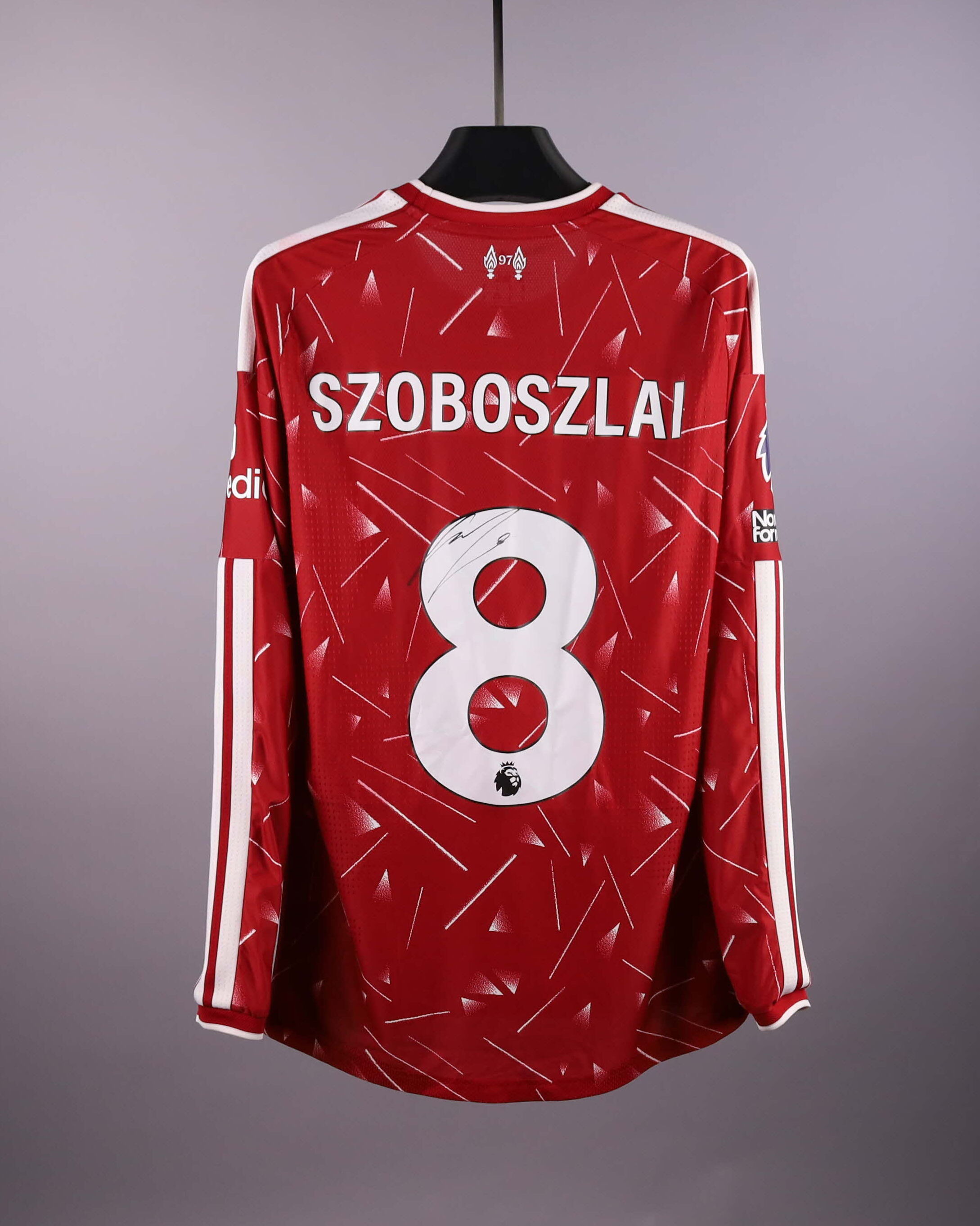 Dominik Szoboszlai Liverpool camisa.