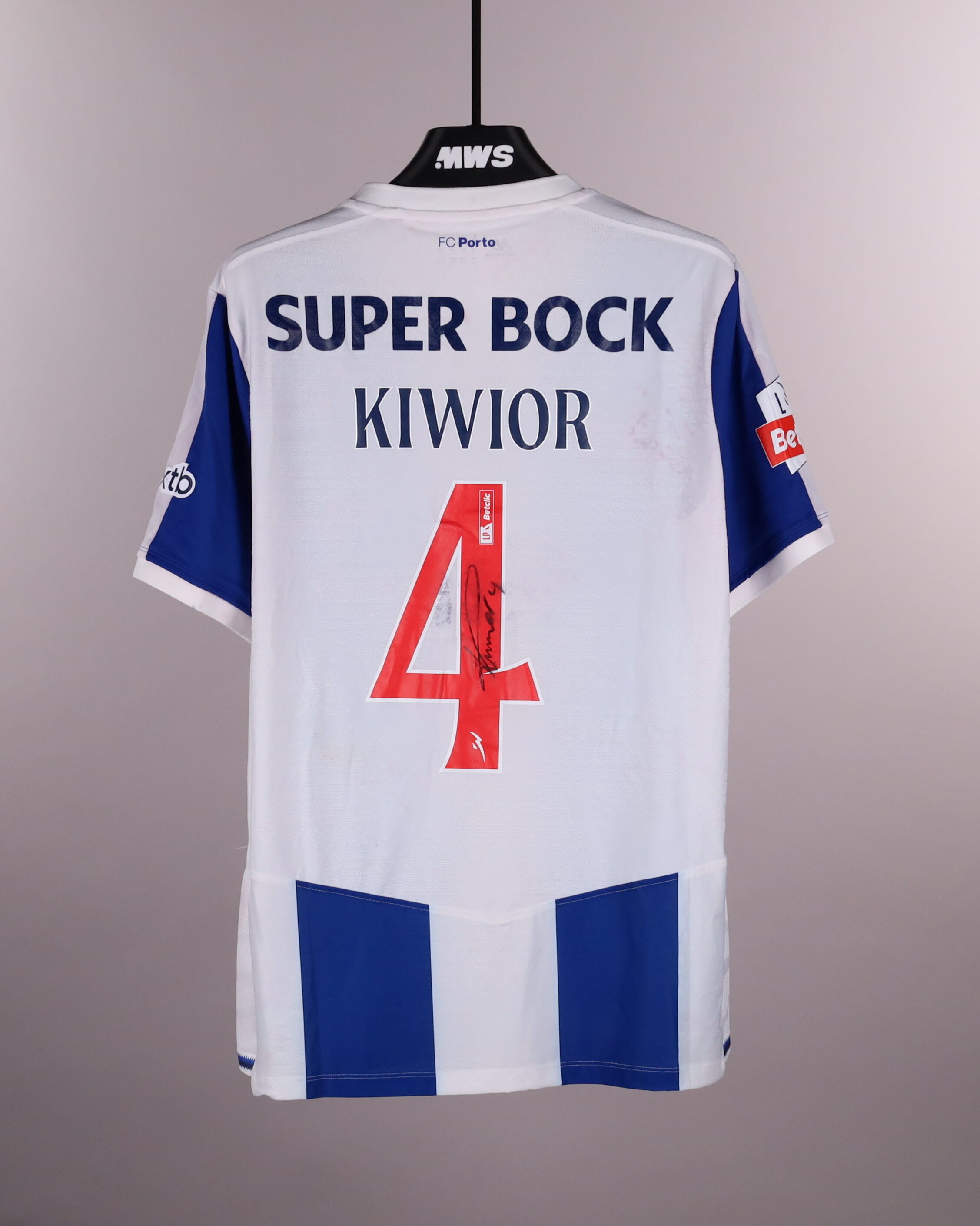 Jakub Kiwior FC Porto jersey