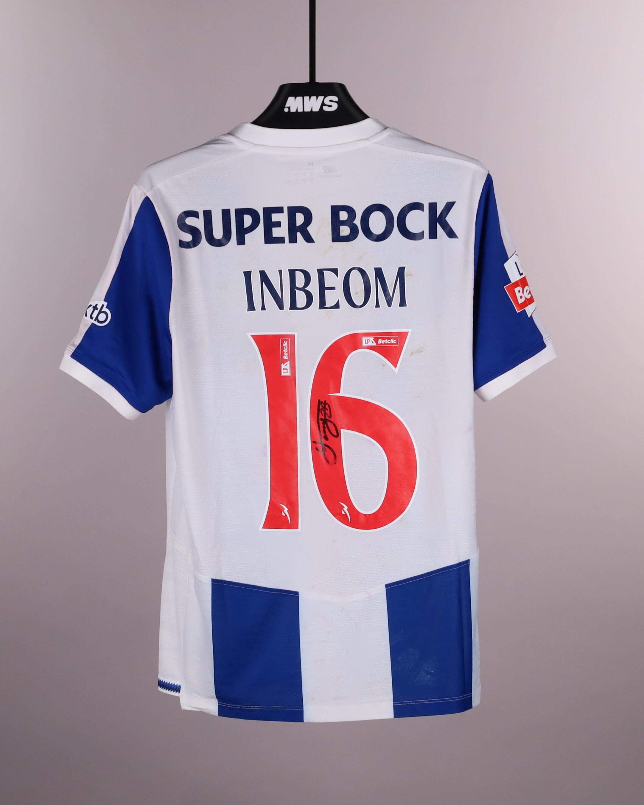 In-beom Hwang 황인범 FC Porto jersey