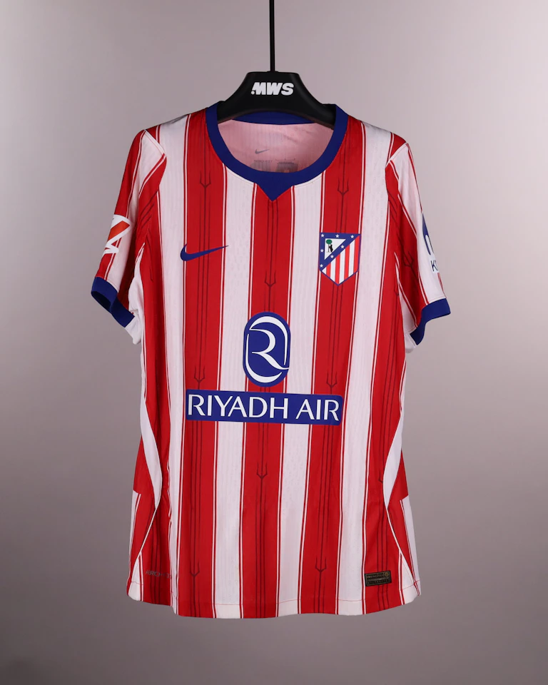 Pablo Barrios Rivas Atlético de Madrid jersey