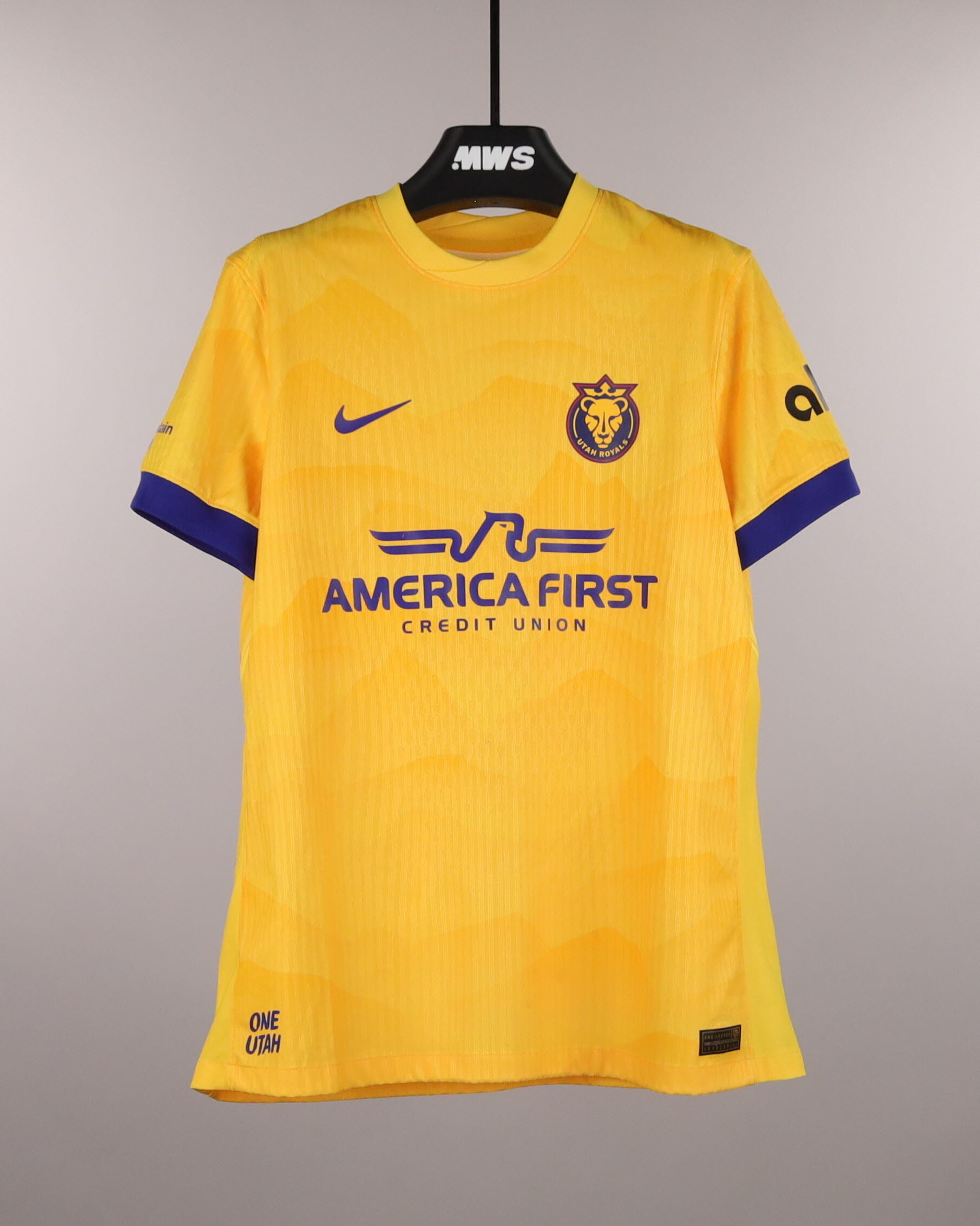 Kiana Palacios Utah Royals FC jersey
