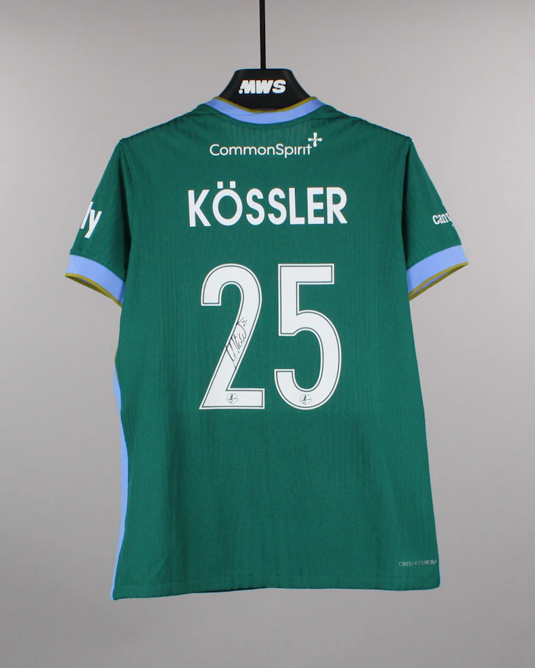 Melissa Kössler Denver Summit FC jersey