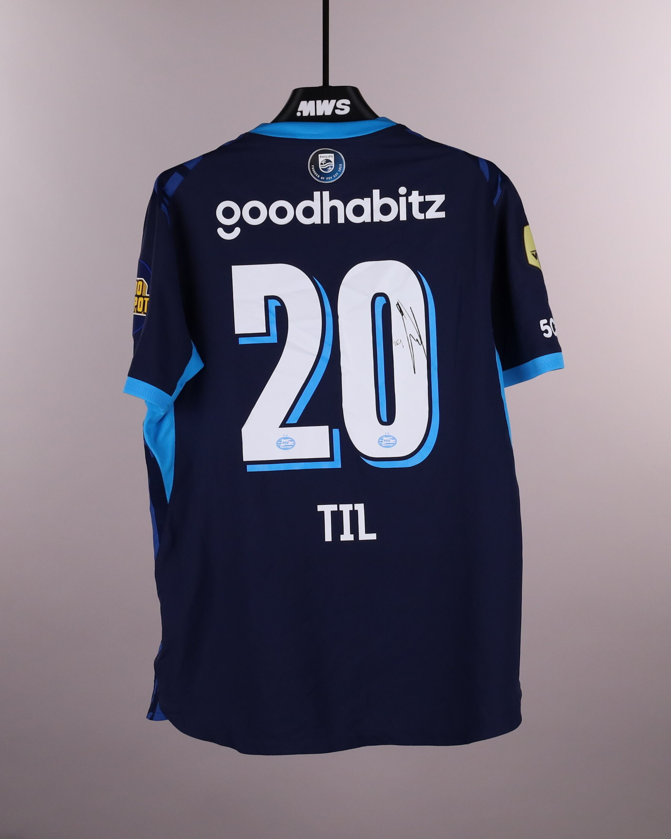 Guus Til PSV jersey