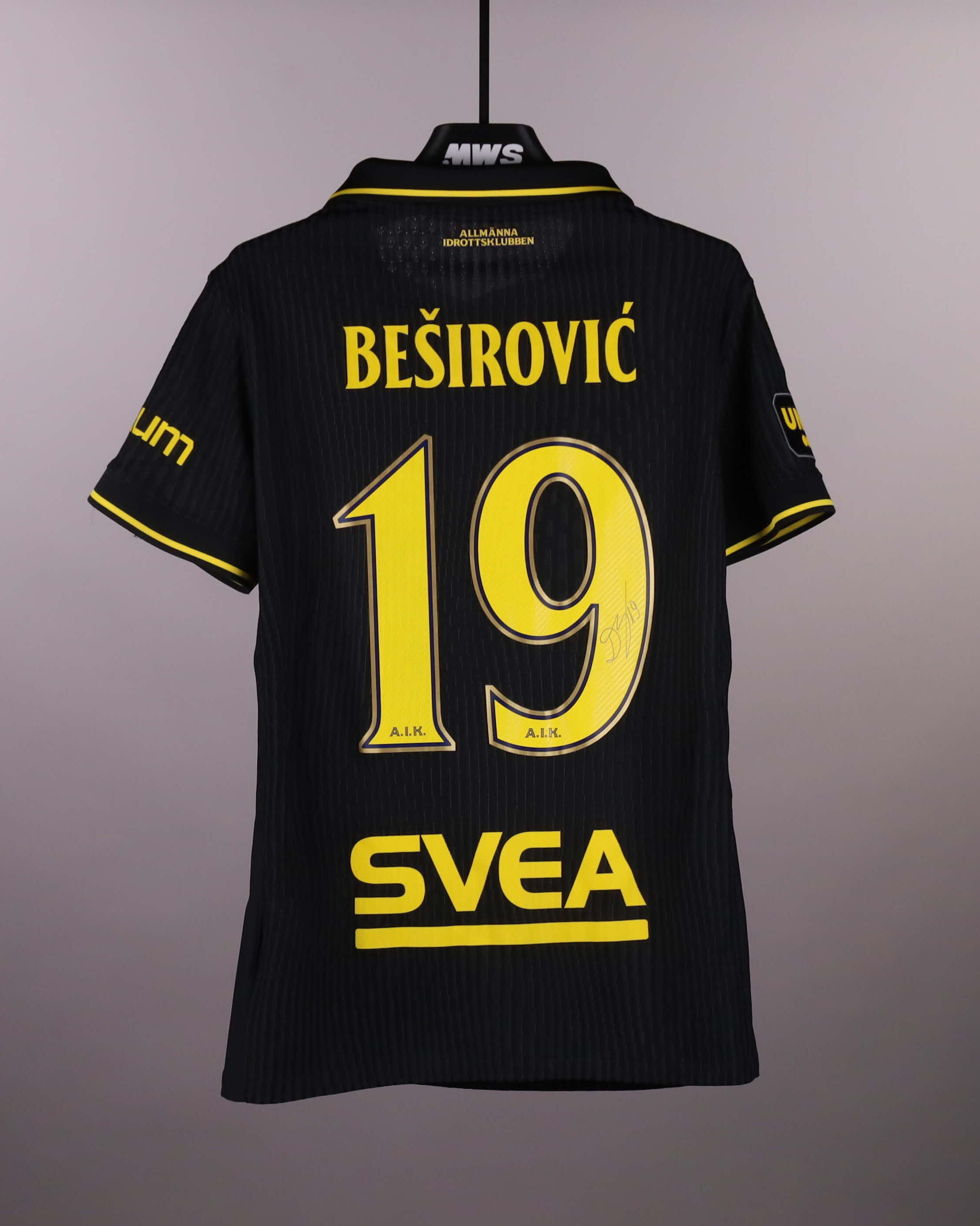 Dino Beširović AIK jersey