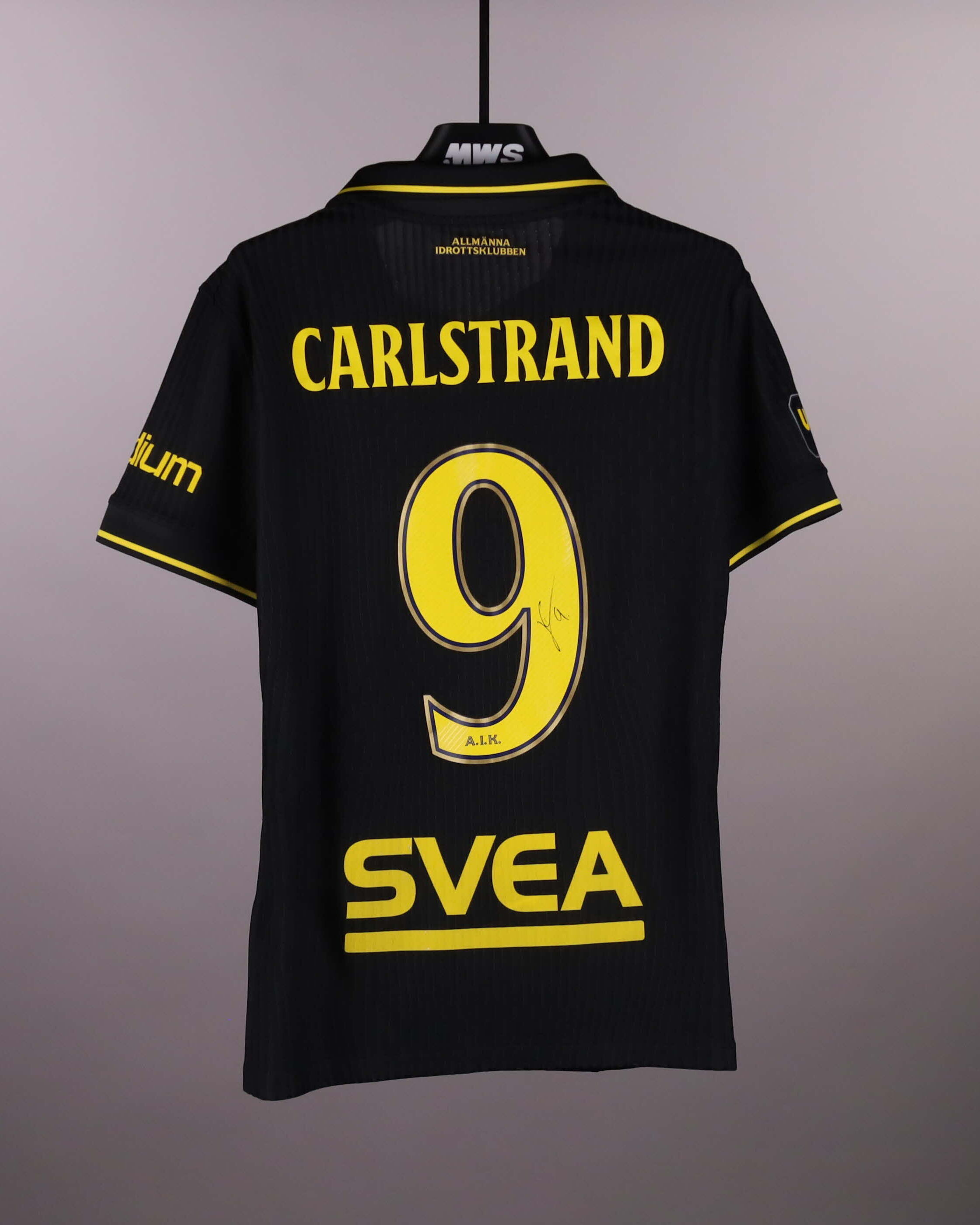 Linus Carlstrand AIK jersey