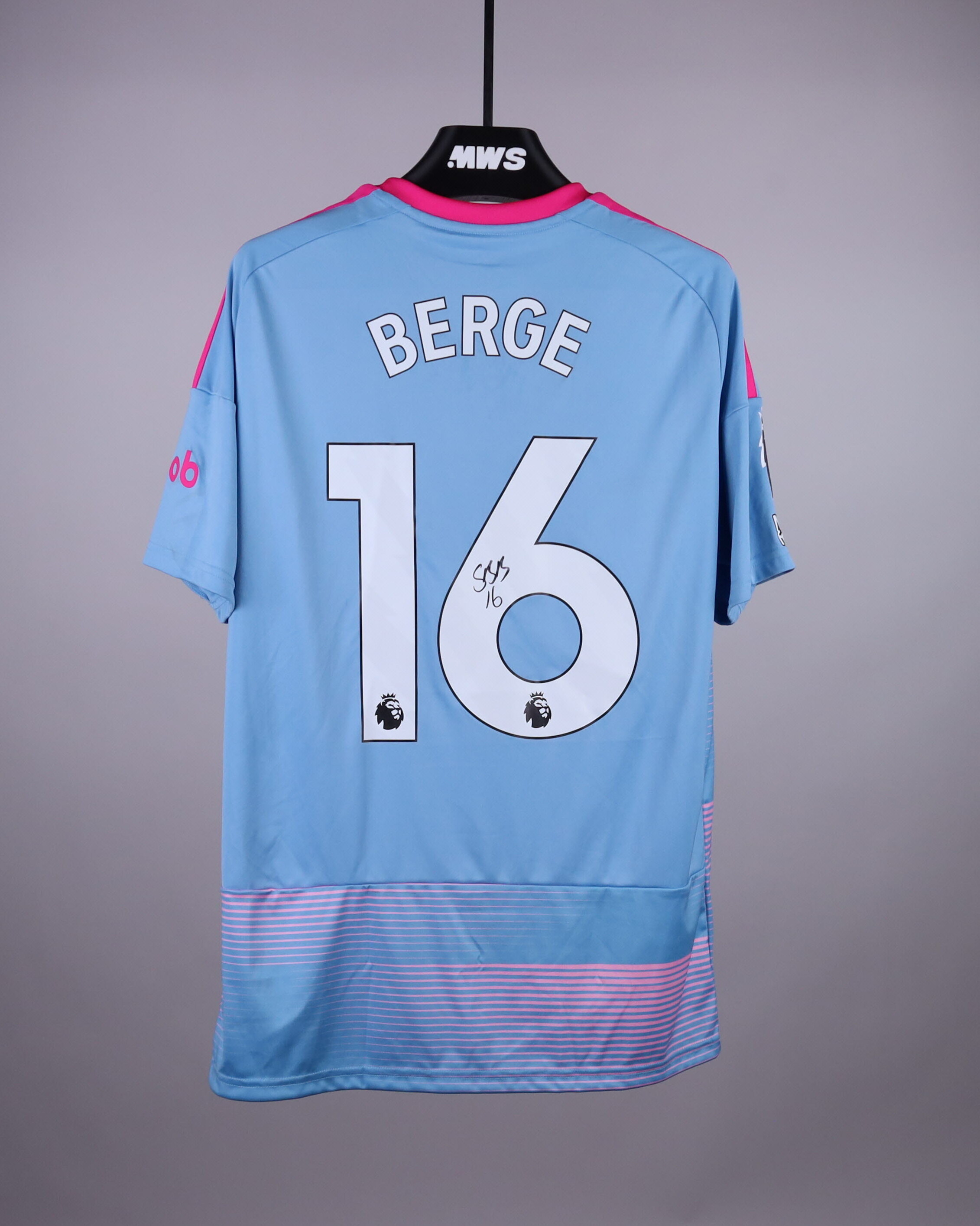 Fulham-Trikot von Sander Berge