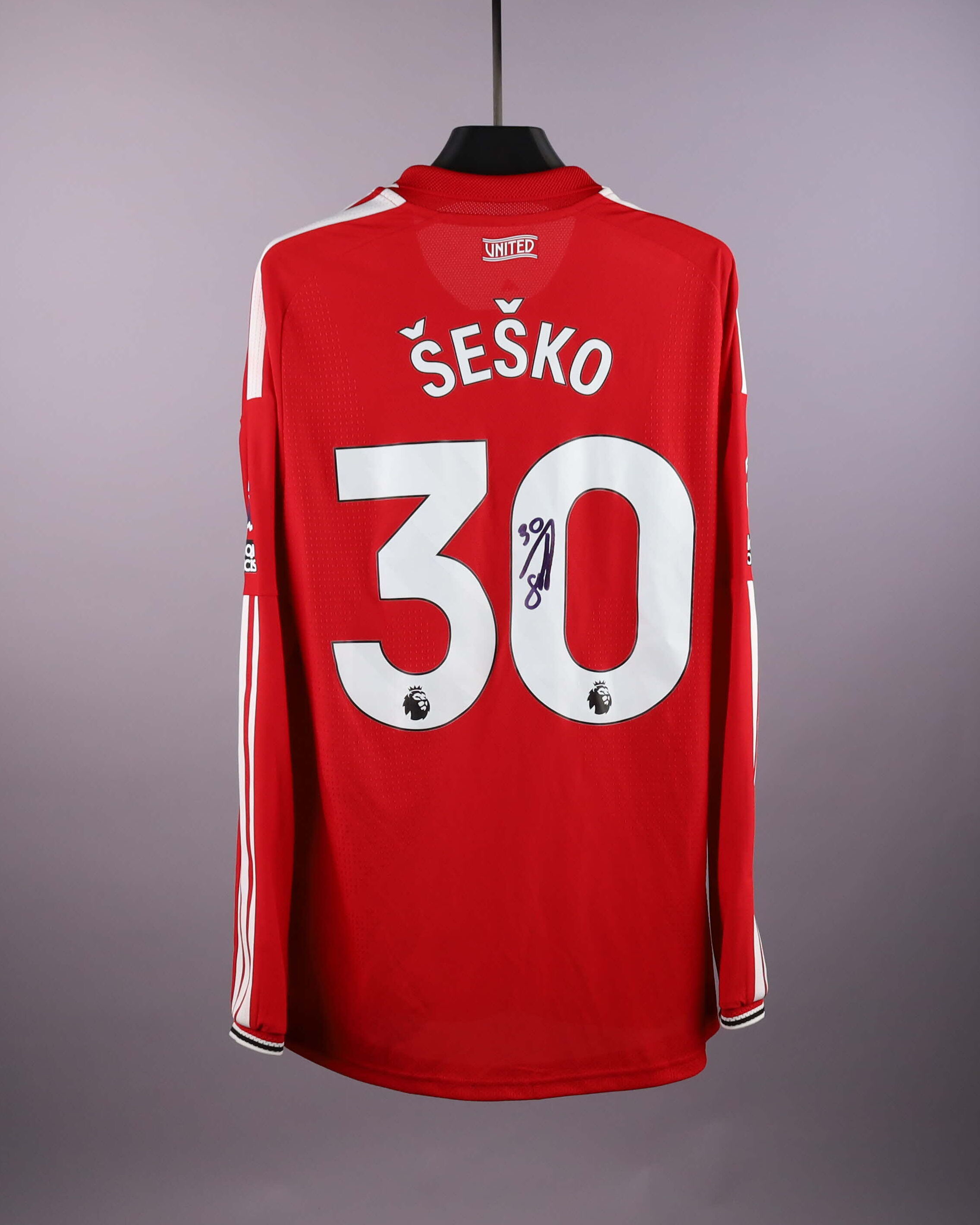 Camisola de Benjamin Šeško, Manchester United