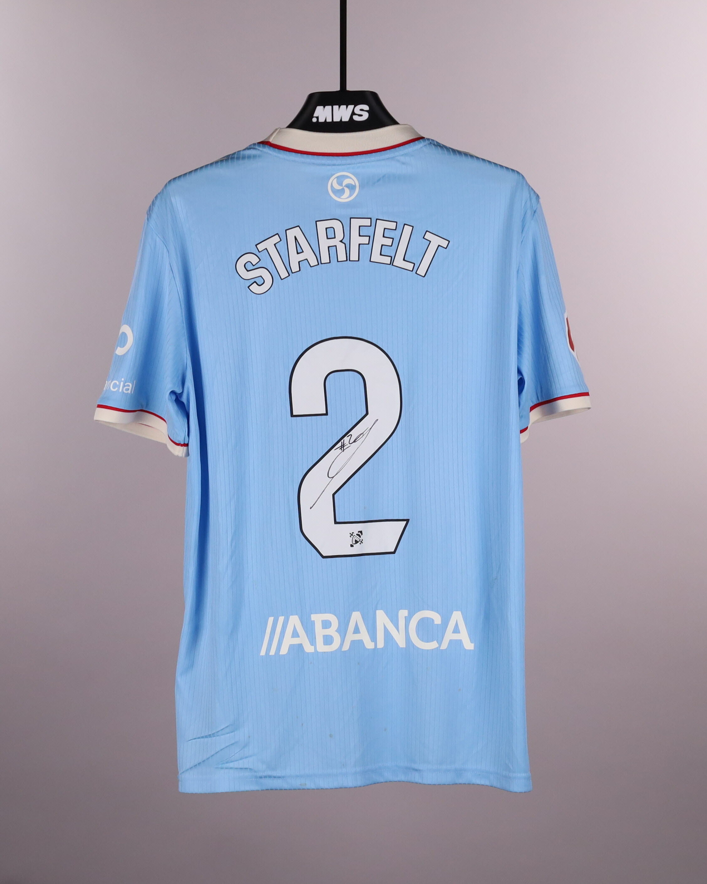 Carl Starfelt Celta jersey