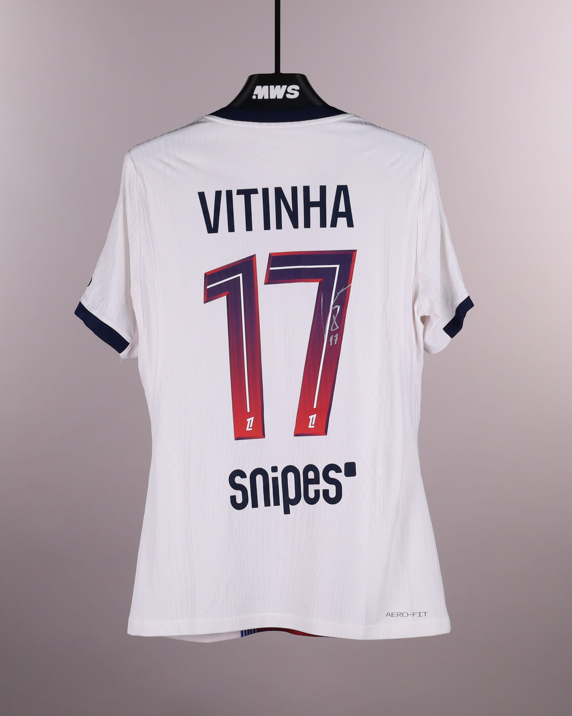 Vitinha Paris Saint-Germain jersey