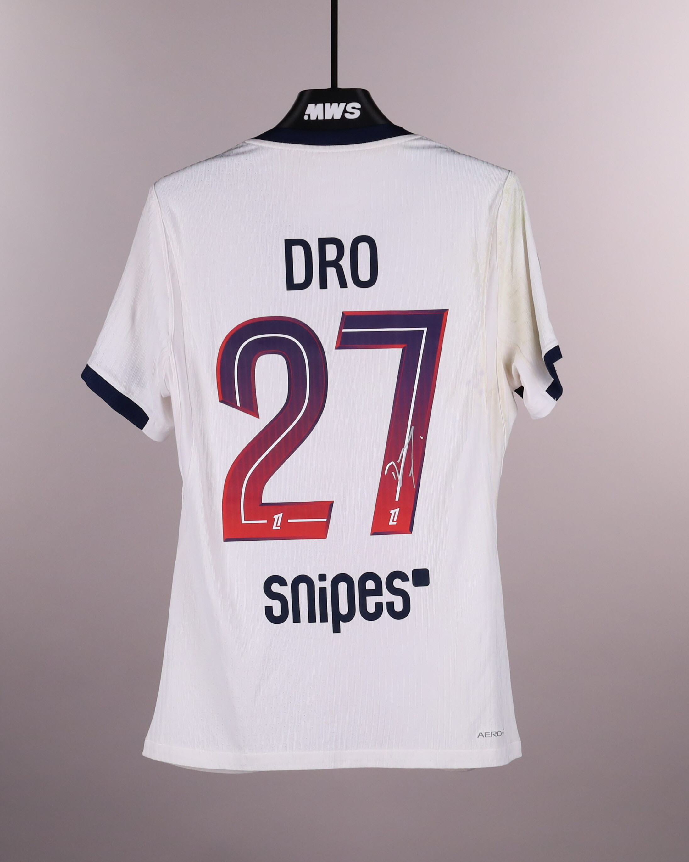 Dro Fernández Paris Saint-Germain jersey