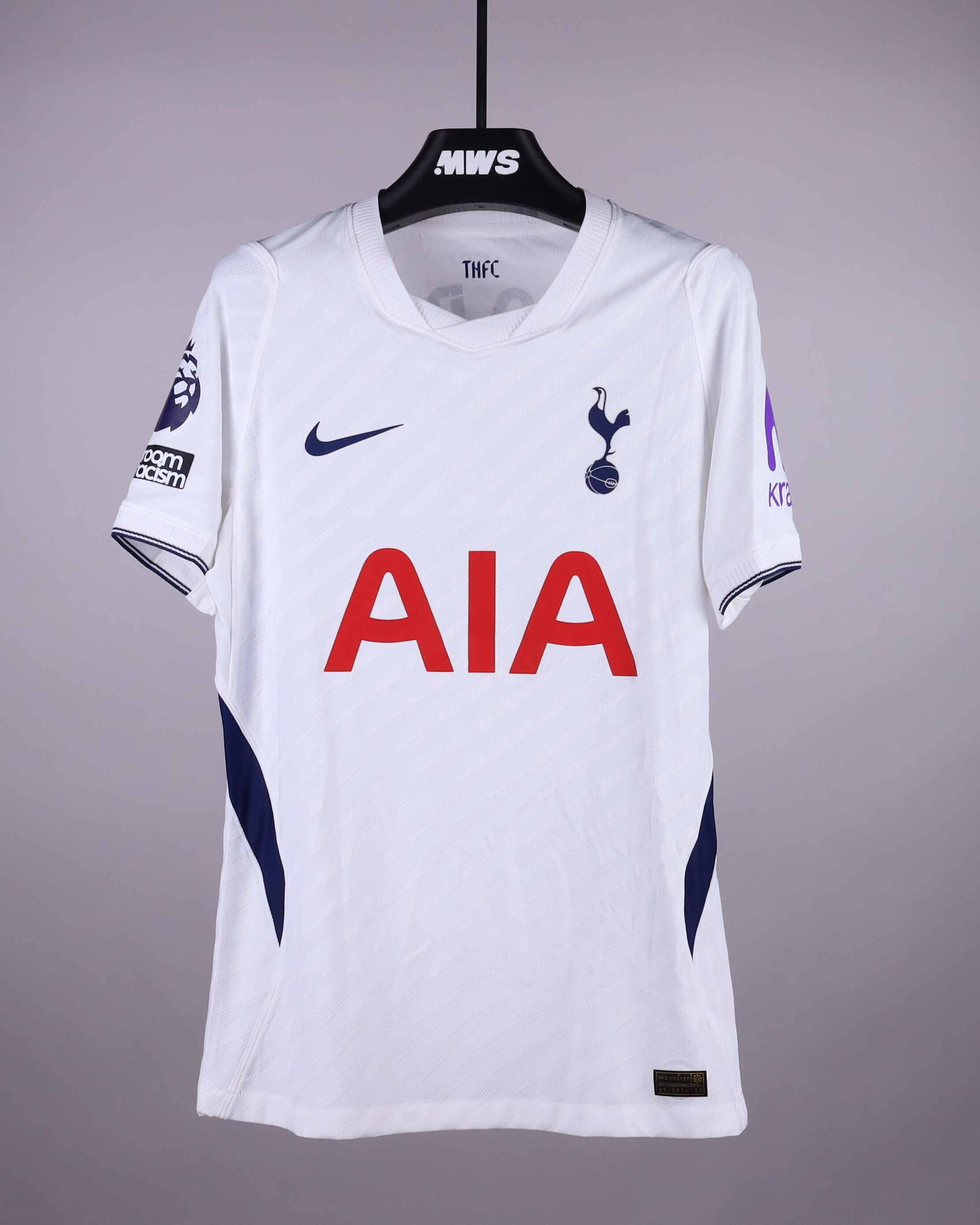 Pedro Porro Tottenham Hotspur shirt