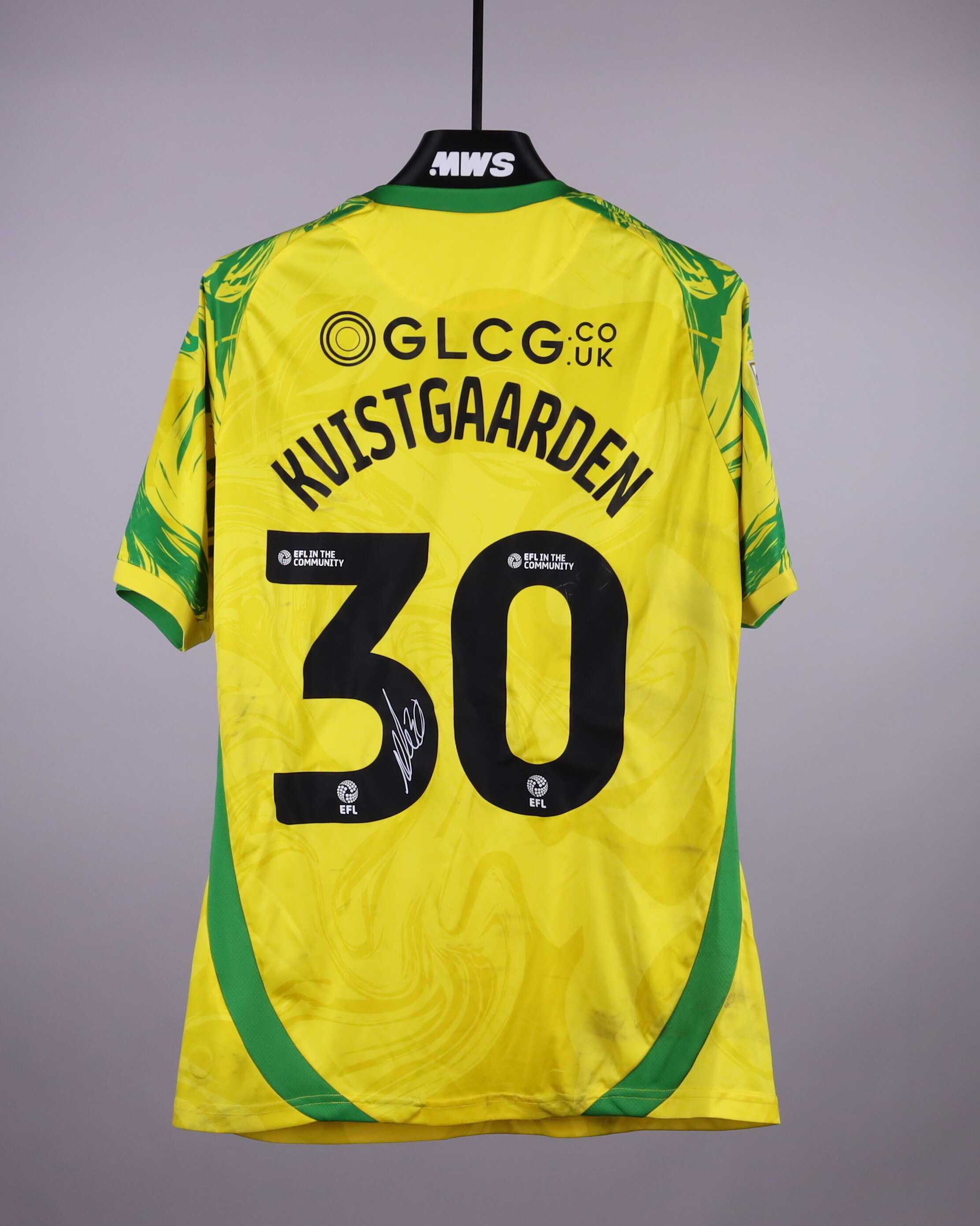 Mathias Kvistgaarden Norwich City jersey