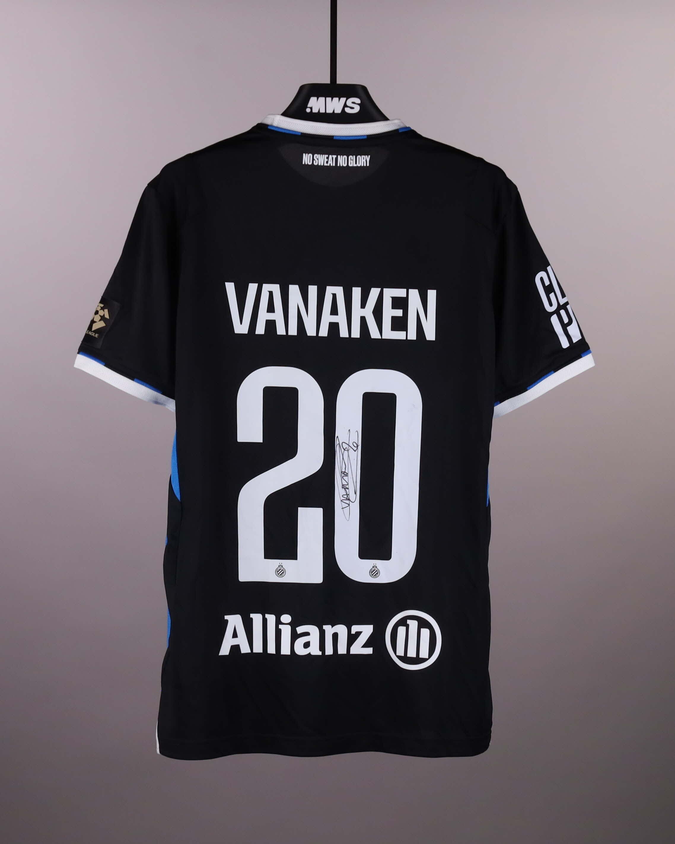 Hans Vanaken Club Brugge shirt