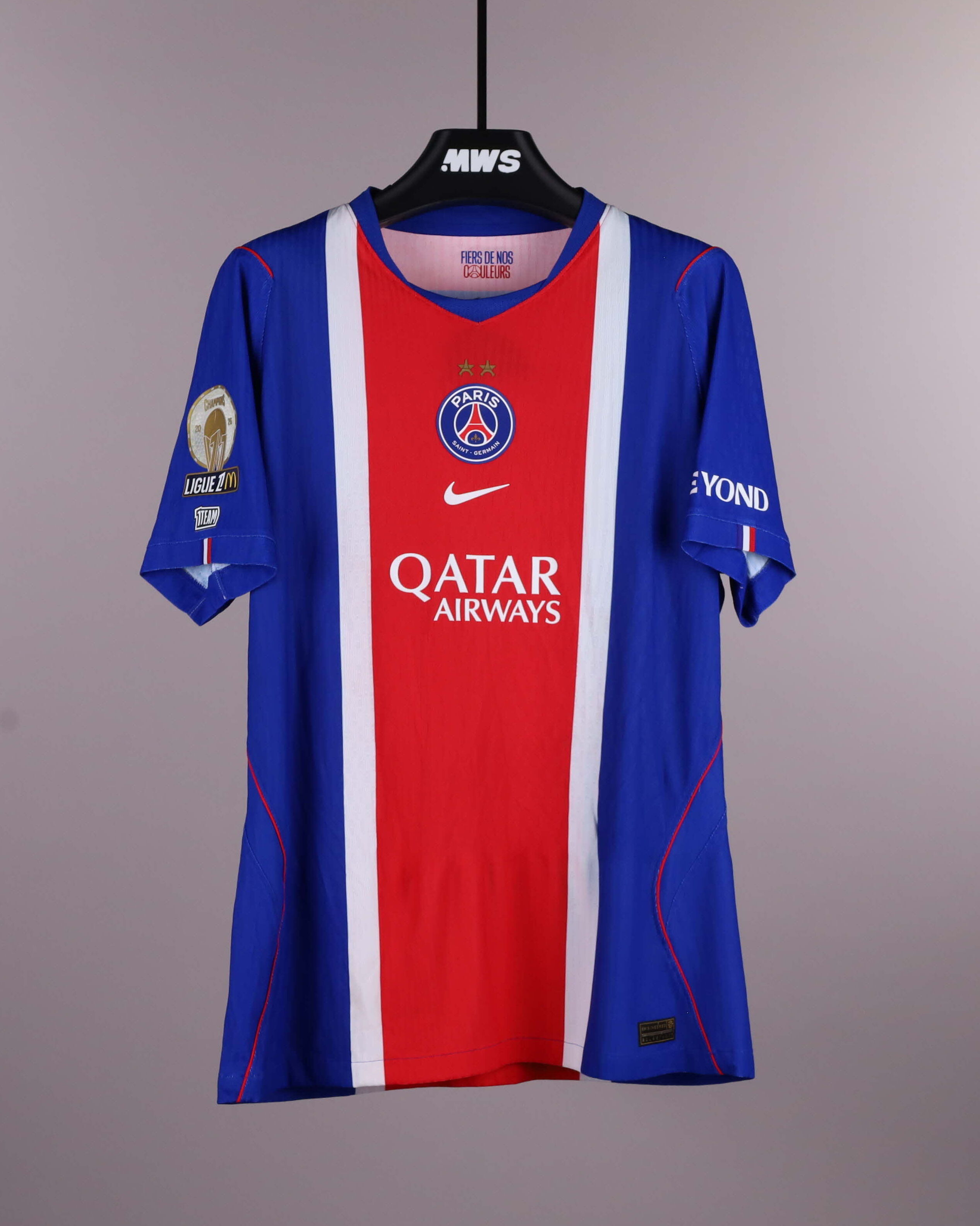 Achraf Hakimi Paris Saint-Germain shirt