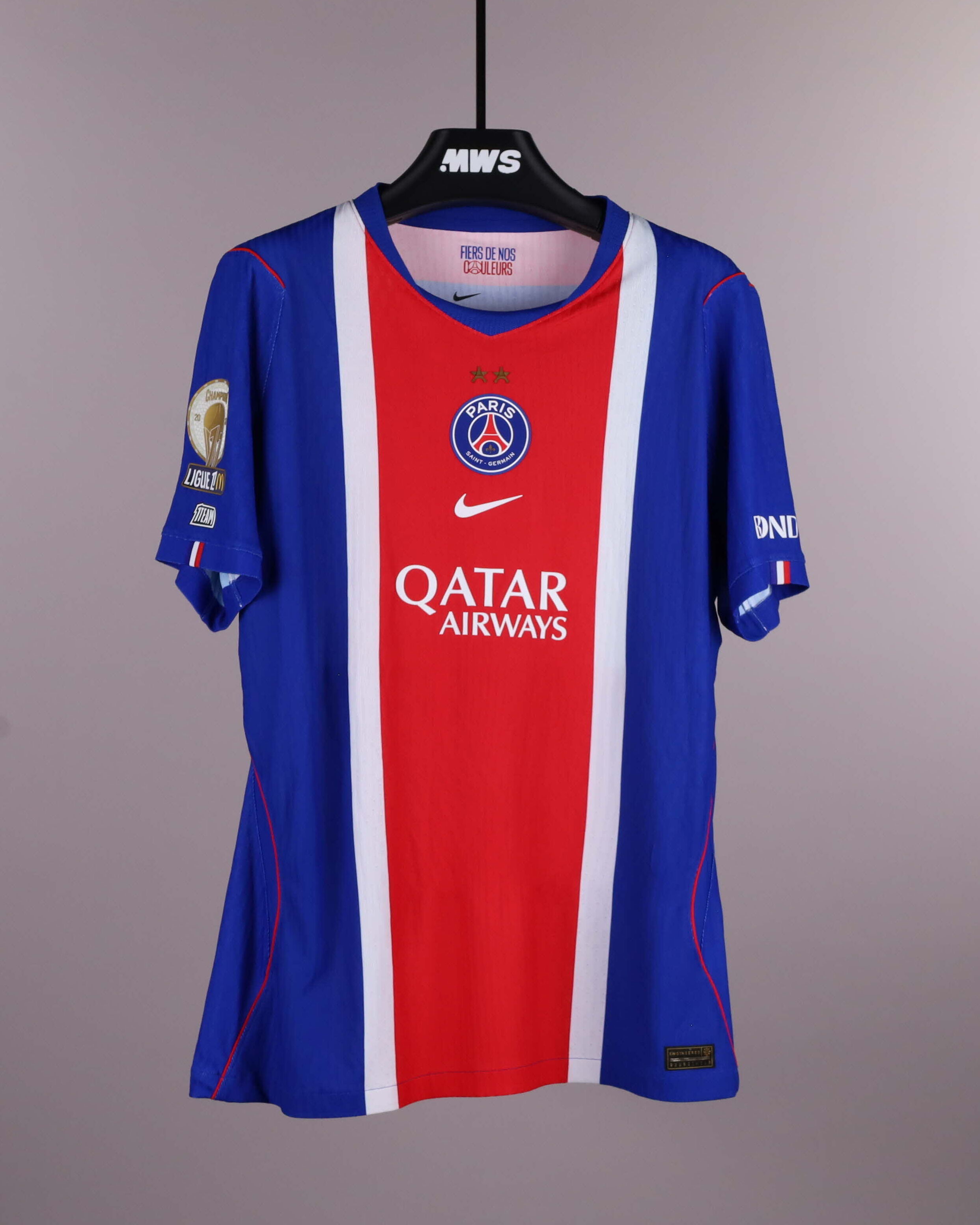 João Neves Paris Saint-Germain shirt