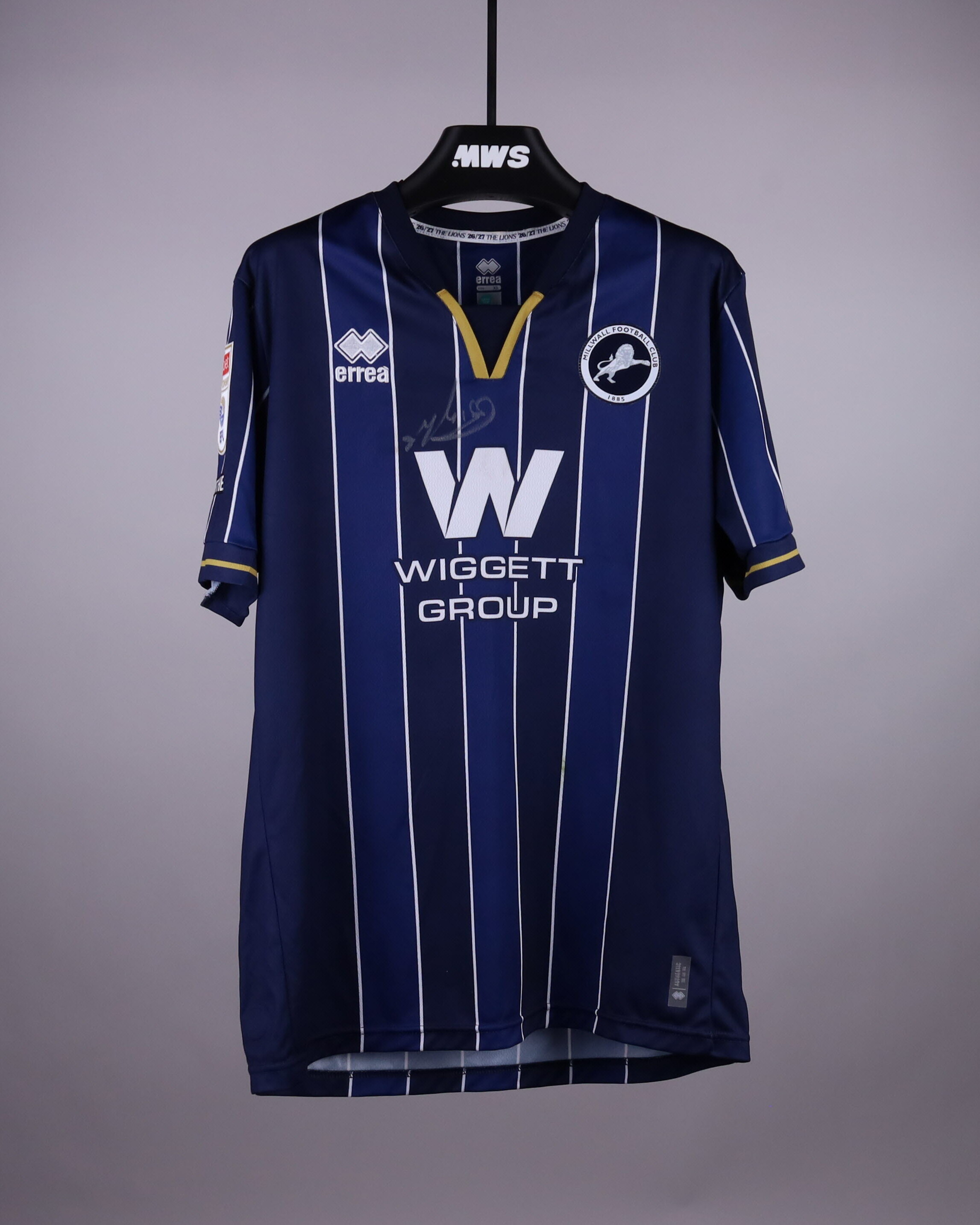 Caleb Taylor Millwall shirt