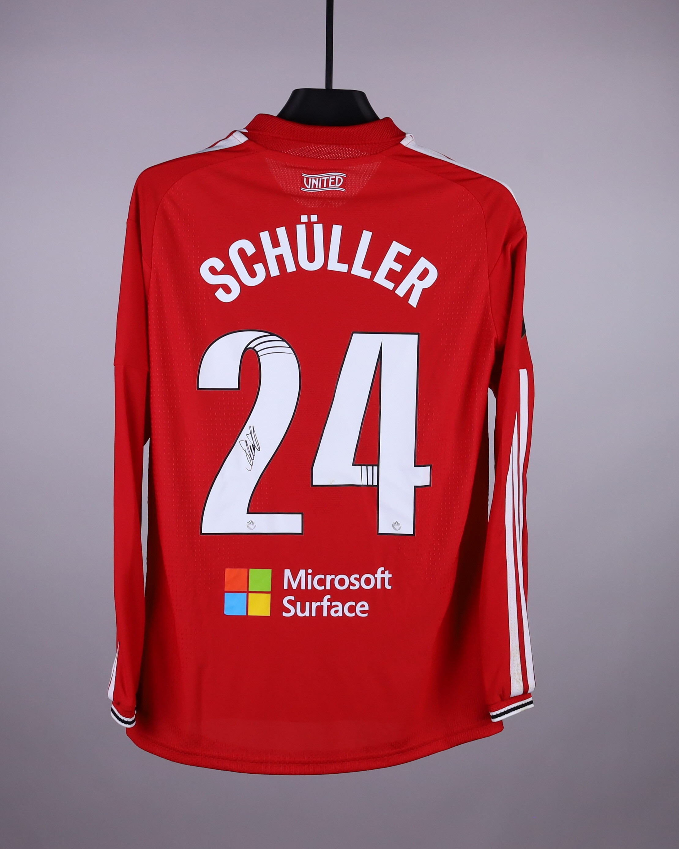 Official Manchester United Football Match-Worn Shirts Auctions