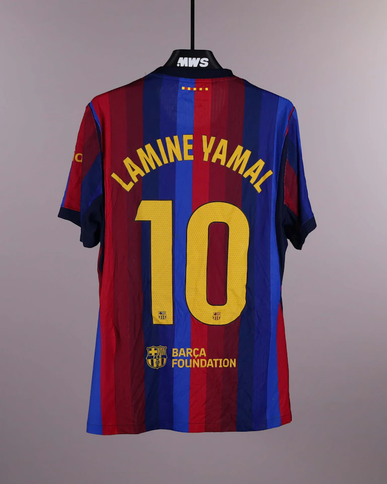 Lamine Yamal  FC Barcelona shirt