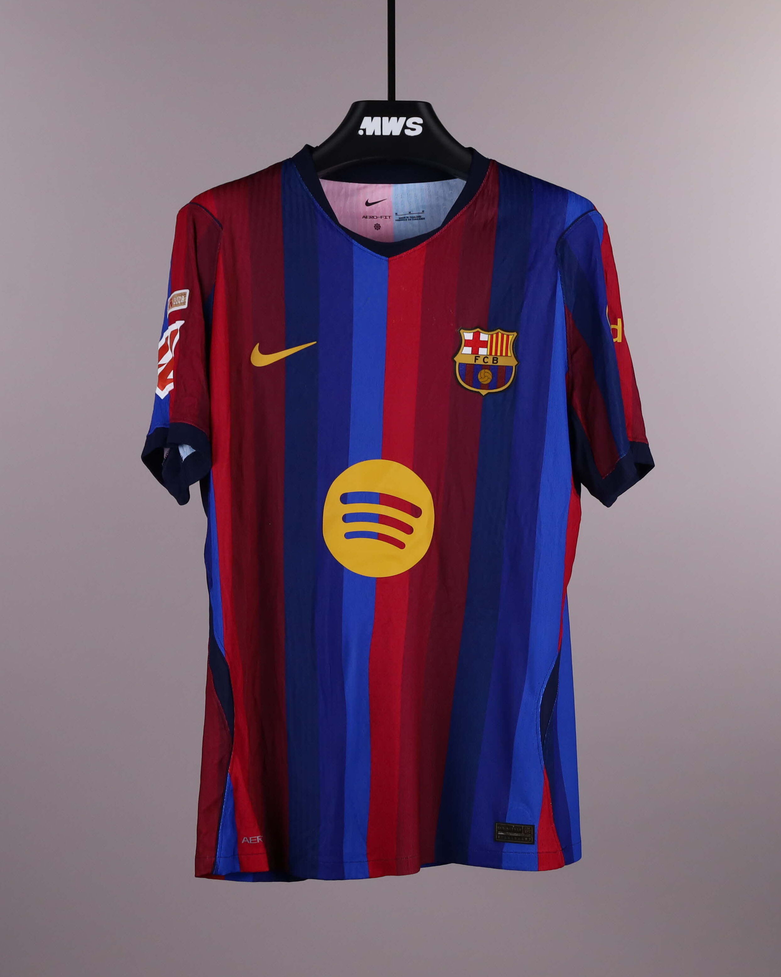 Anthony Gordon FC Barcelona shirt