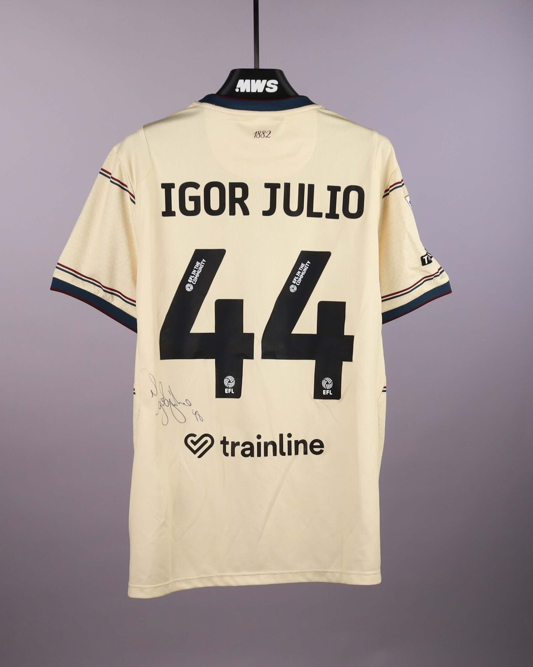 Igor Julio dos Santos de Paulo Burnley forması