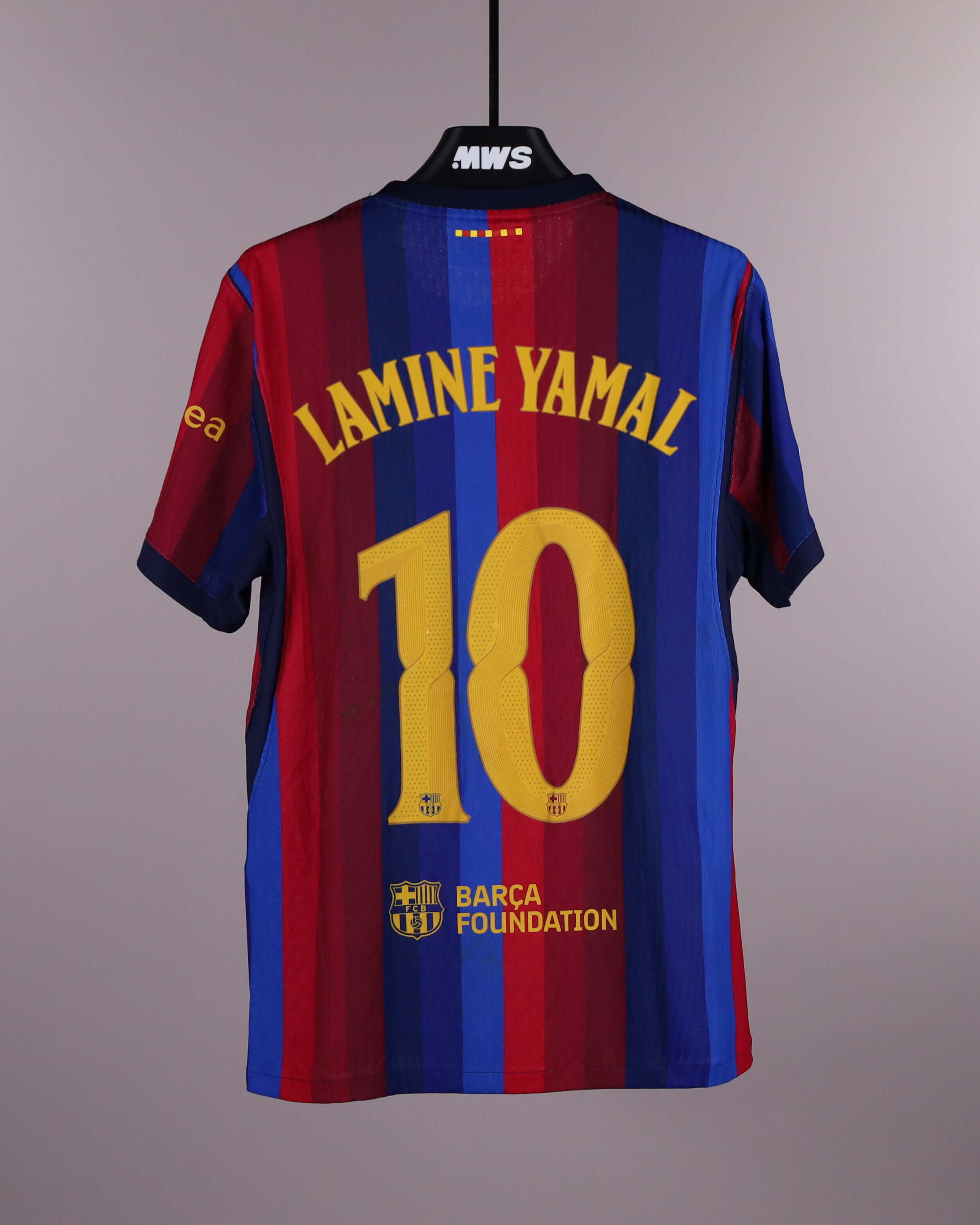 Lamine Yamal  FC Barcelona shirt