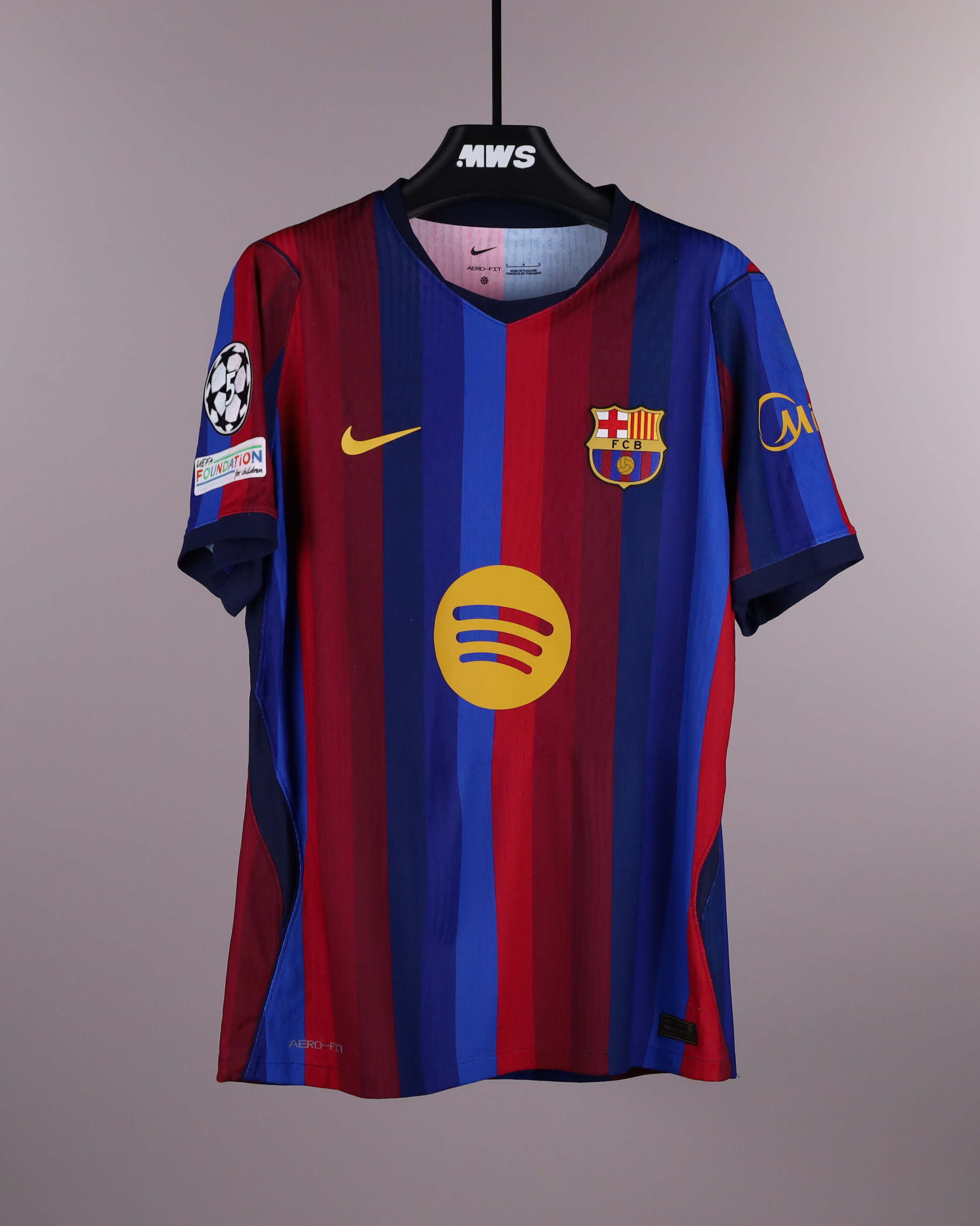 Jules Koundé FC Barcelona shirt
