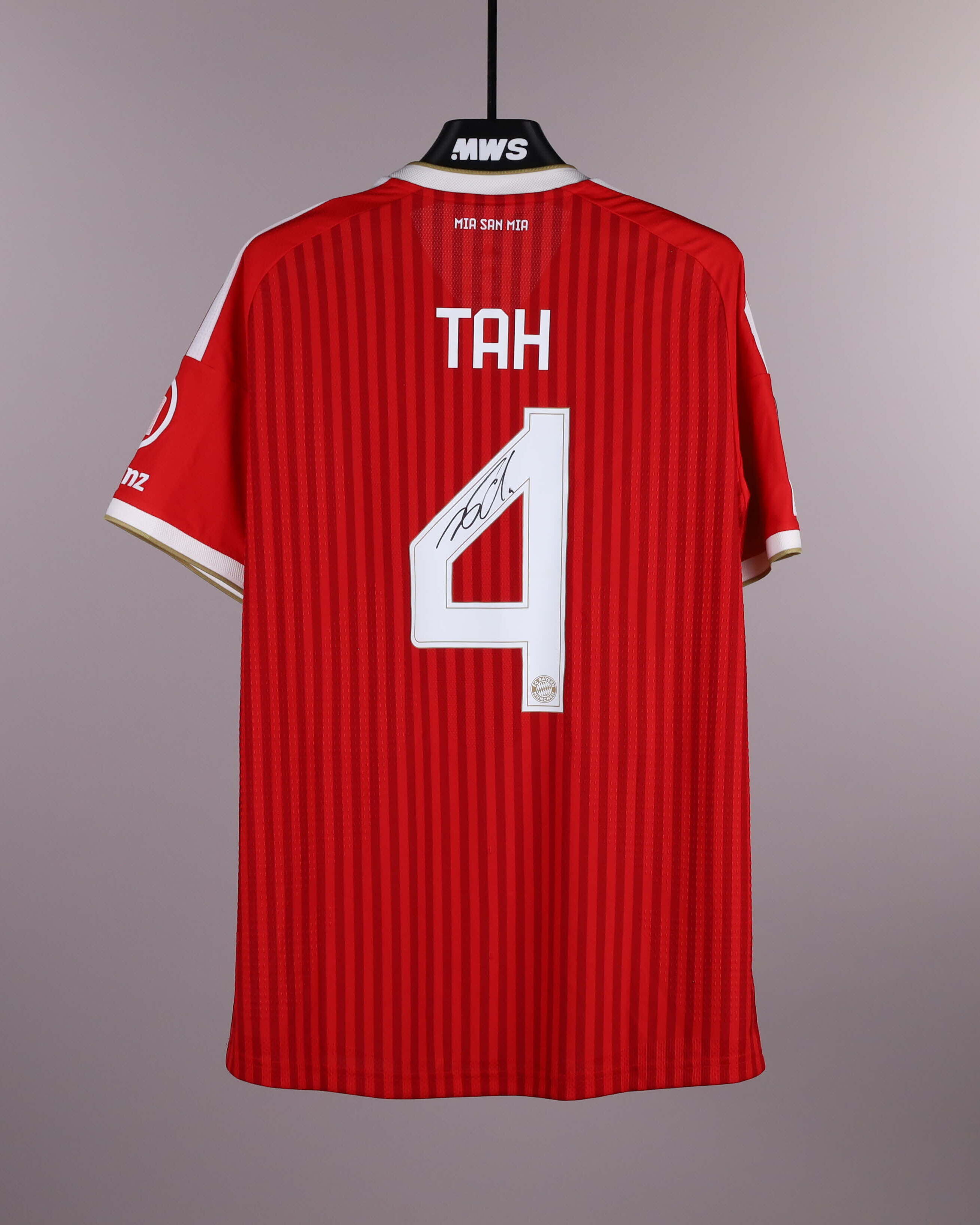 Jonathan Tah FC Bayern München shirt