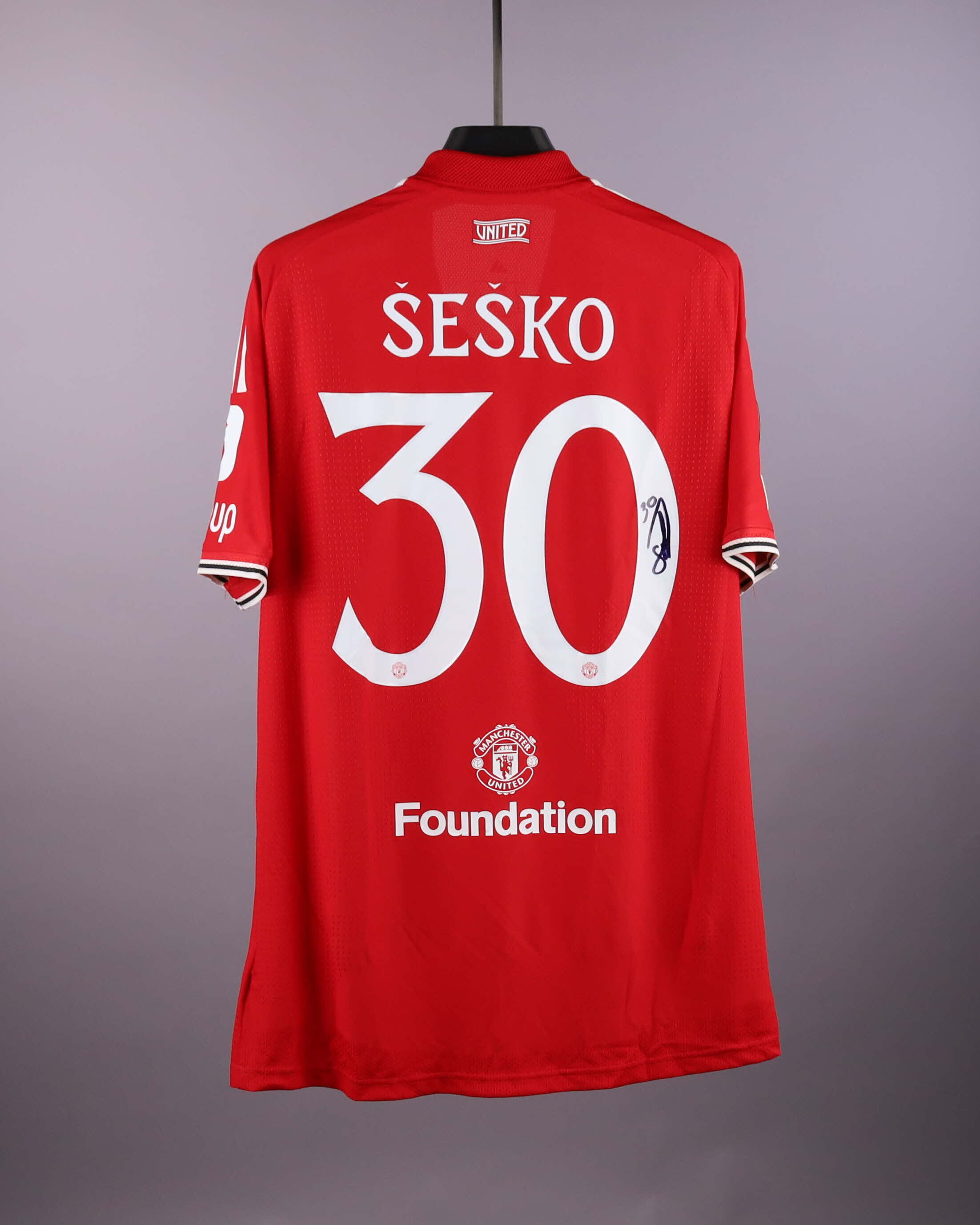 All Manchester United Items - Authentic Sports Memorabilia and