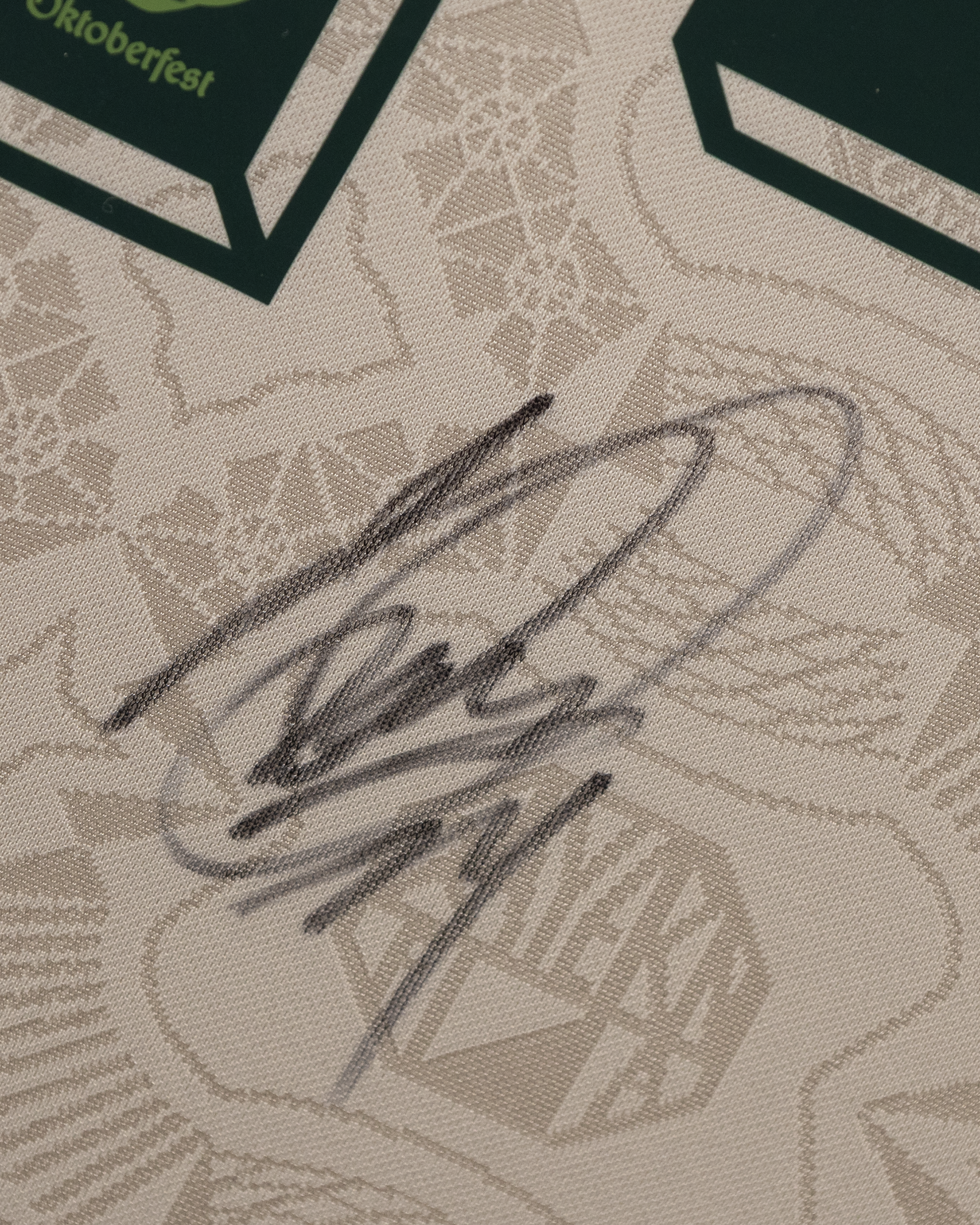 Luis Díaz | Framed Signed 2025 Wiesn Shirt