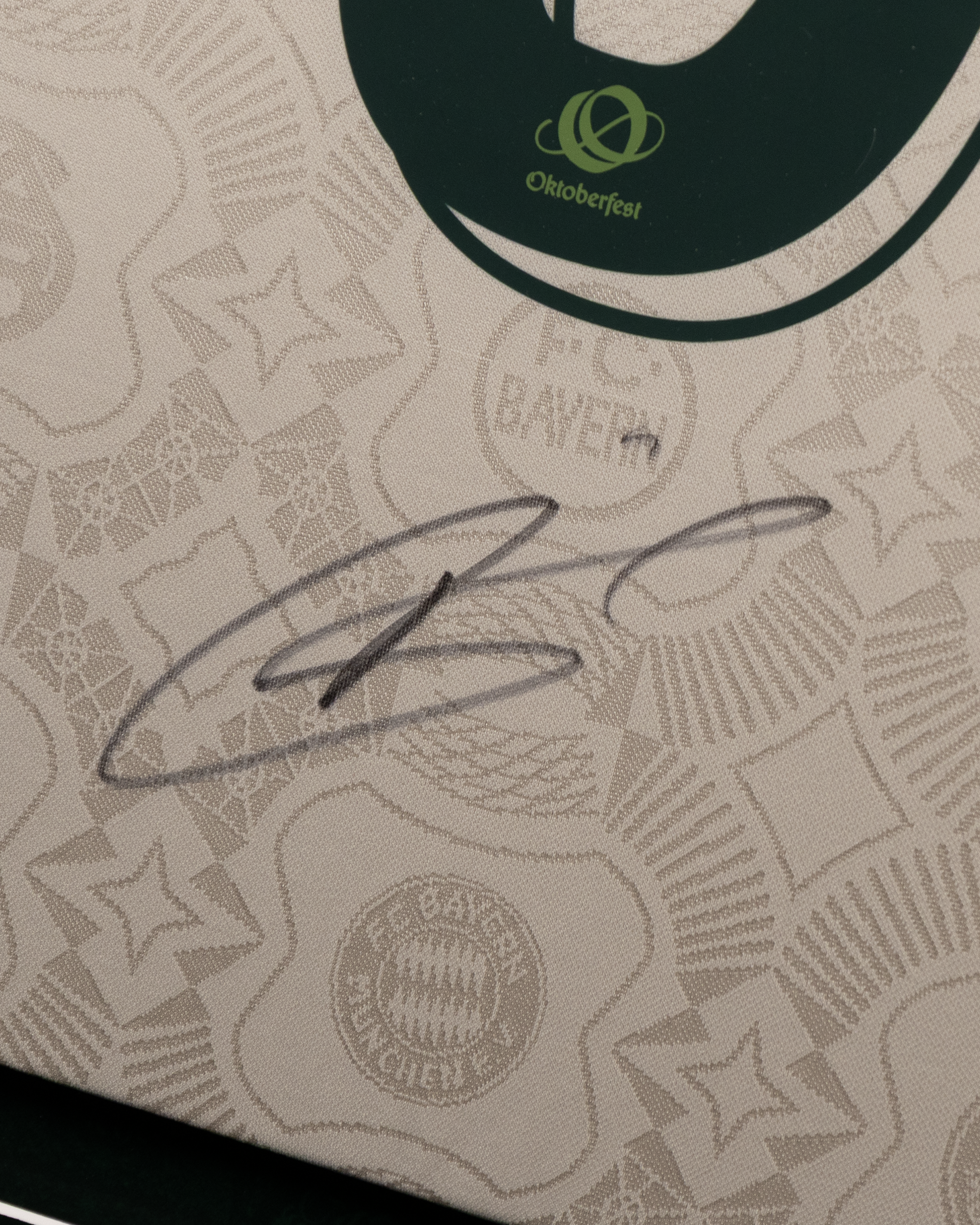 Harry Kane | Limited Edition Framed Signed 2025 Wiesn Shirt