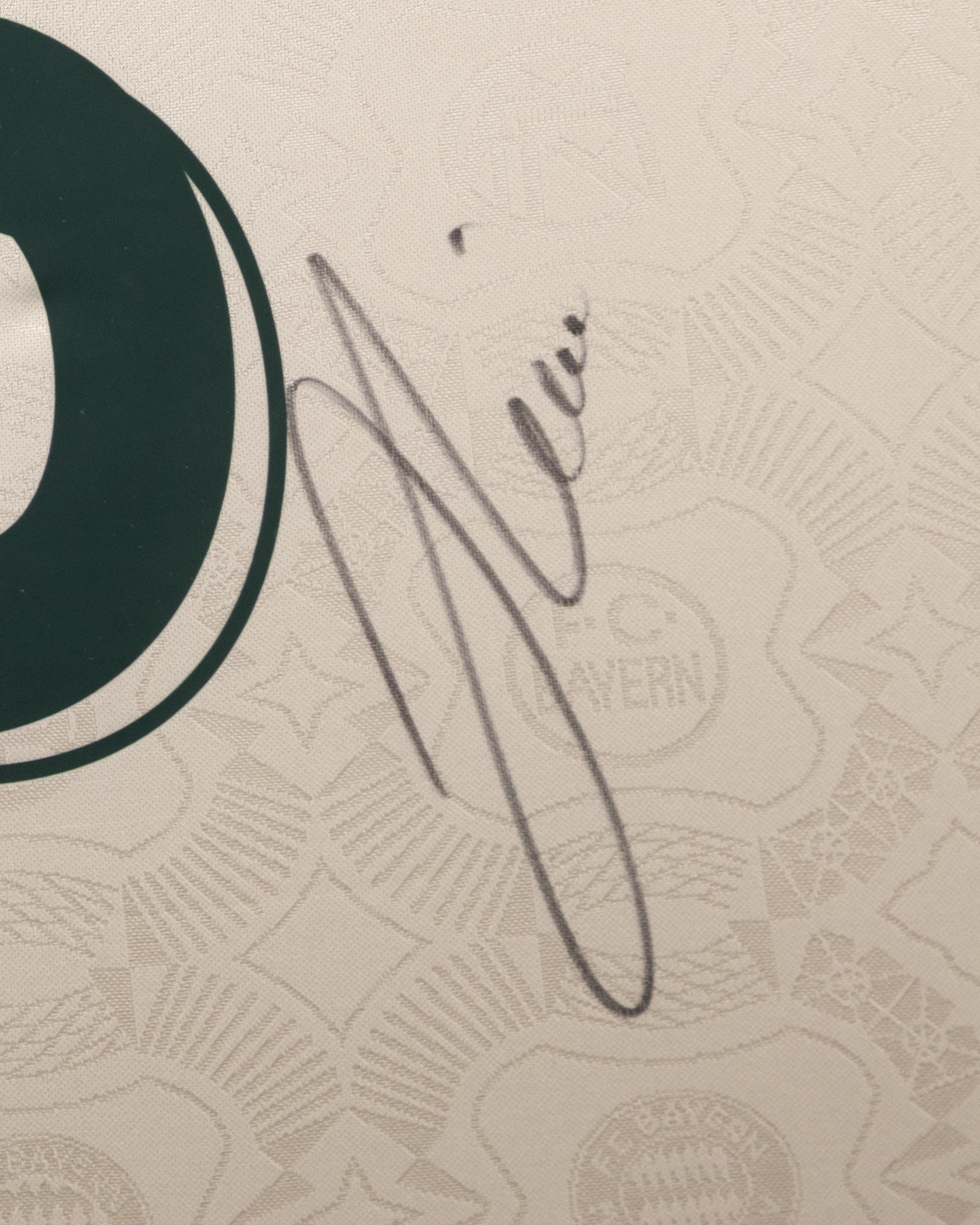 Joshua Kimmich | Limited Edition Framed Signed 2025 Wiesn Shirt