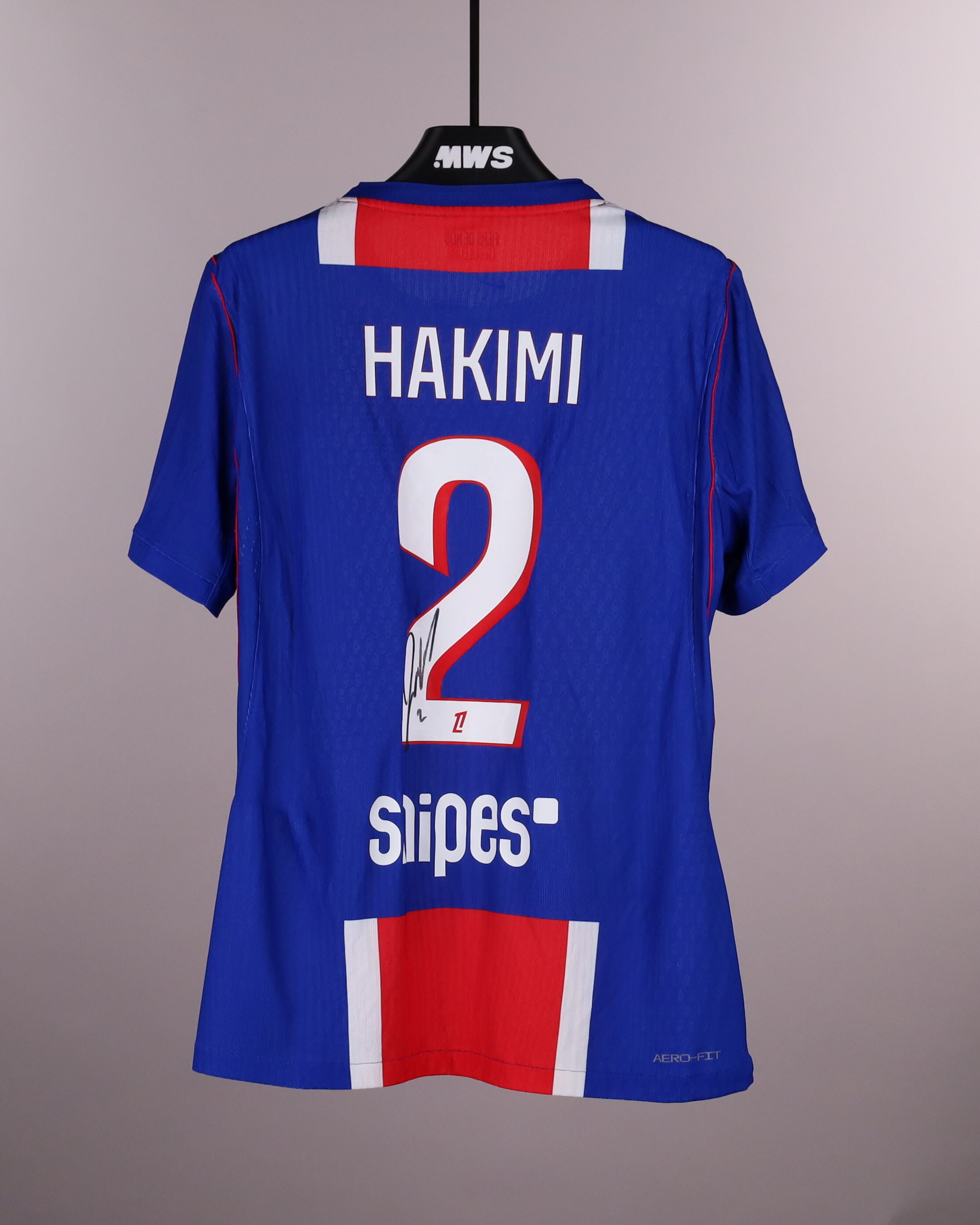 Achraf Hakimi Paris Saint-Germain shirt