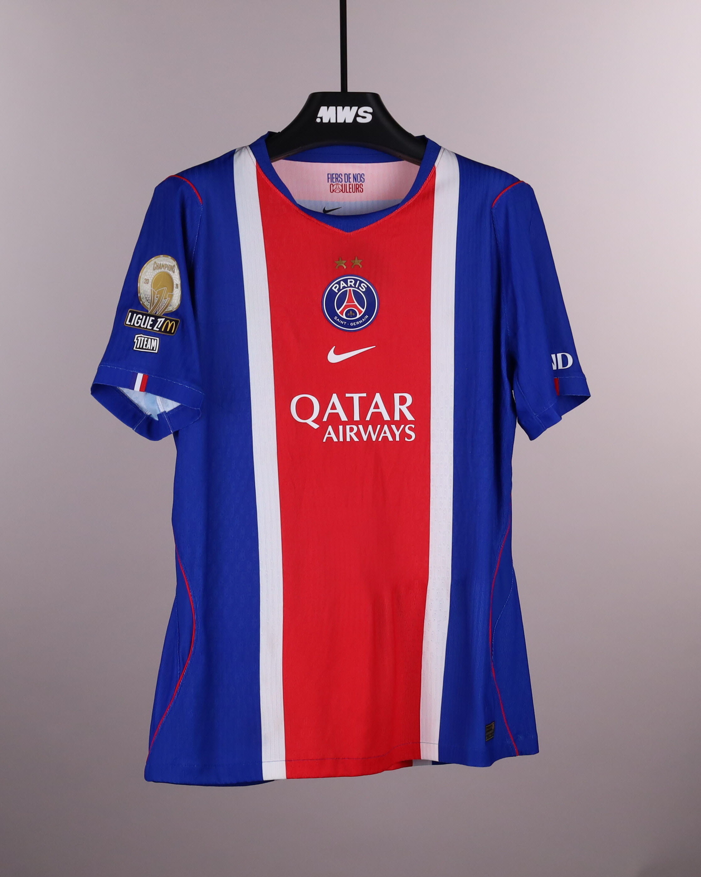 Achraf Hakimi Paris Saint-Germain shirt