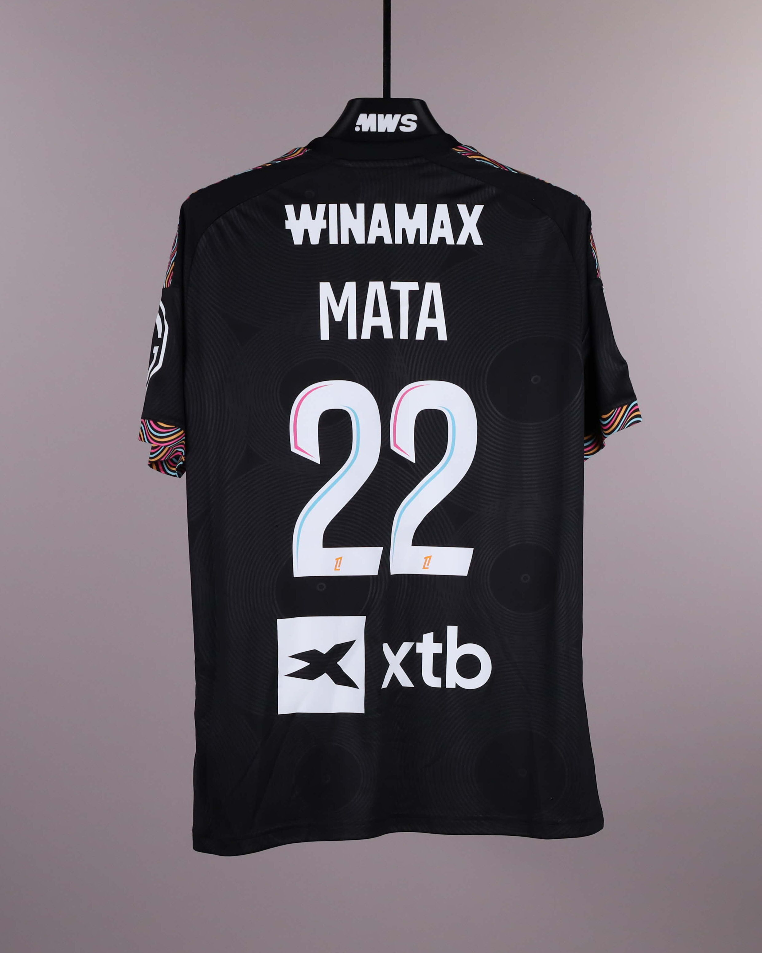 Clinton Mata Olympique Lyonnais shirt