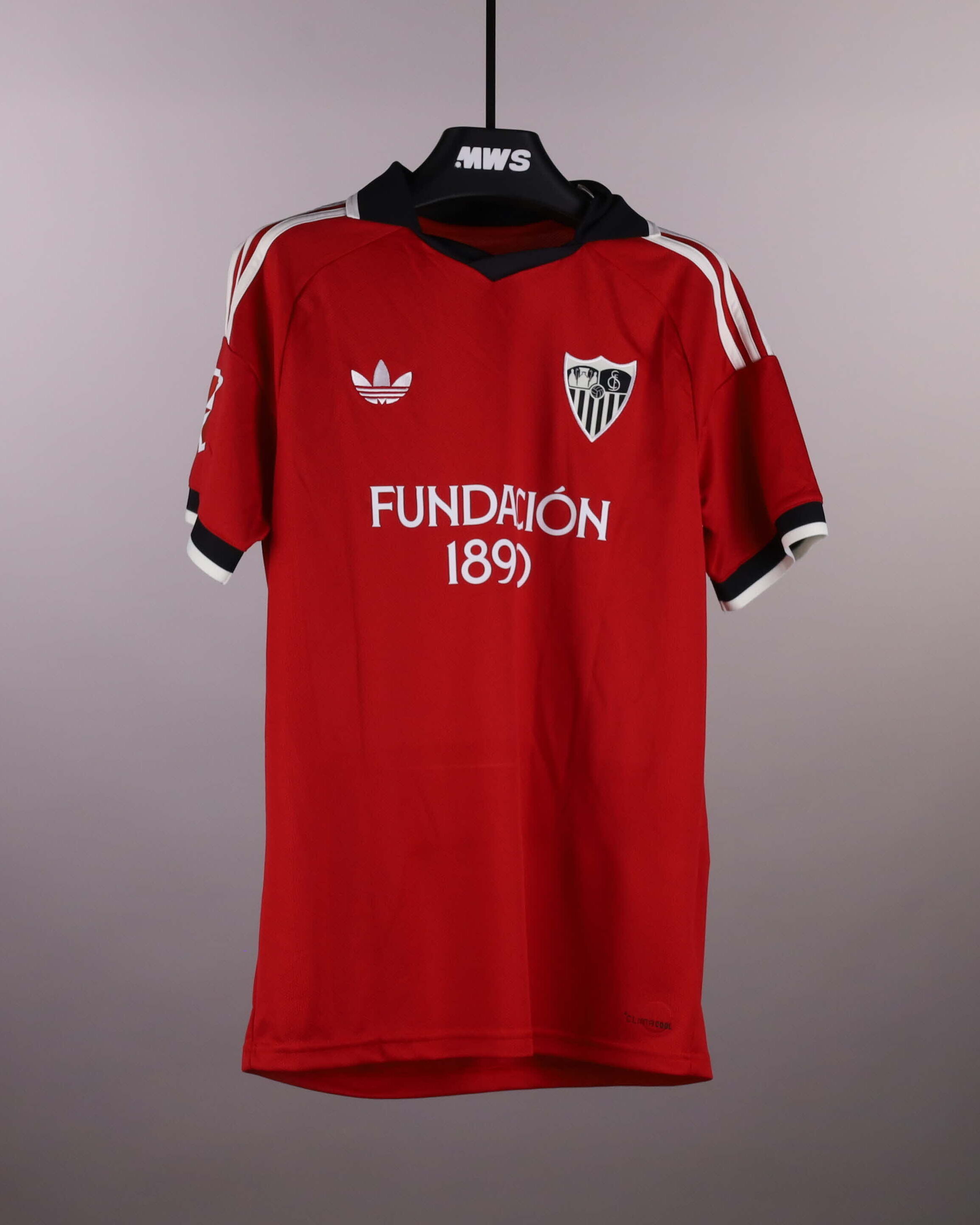Sevilla FC-Trikot von Manu Bueno