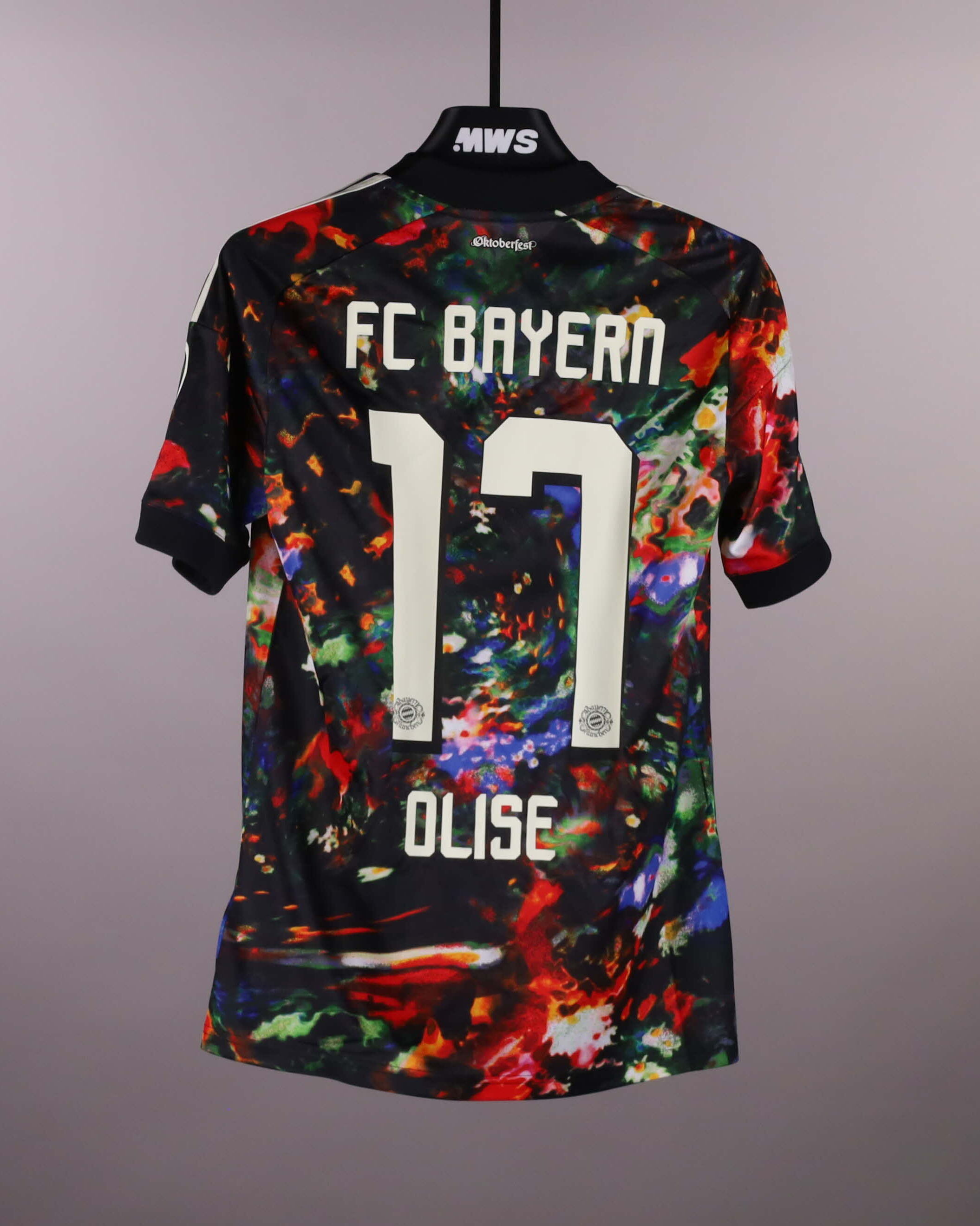 Michael Olise FC Bayern München shirt