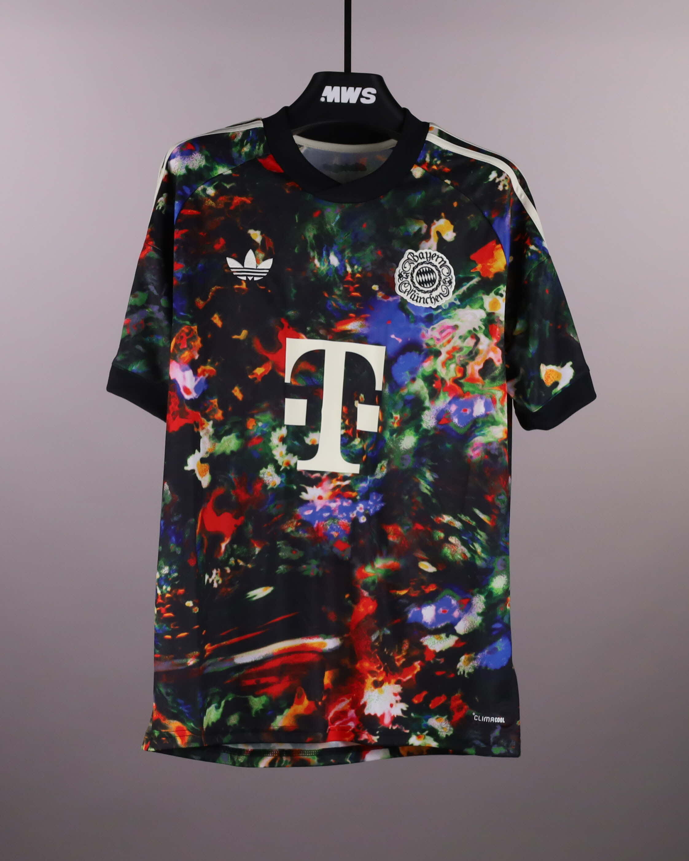 Min-jae Kim 김민재 FC Bayern München shirt