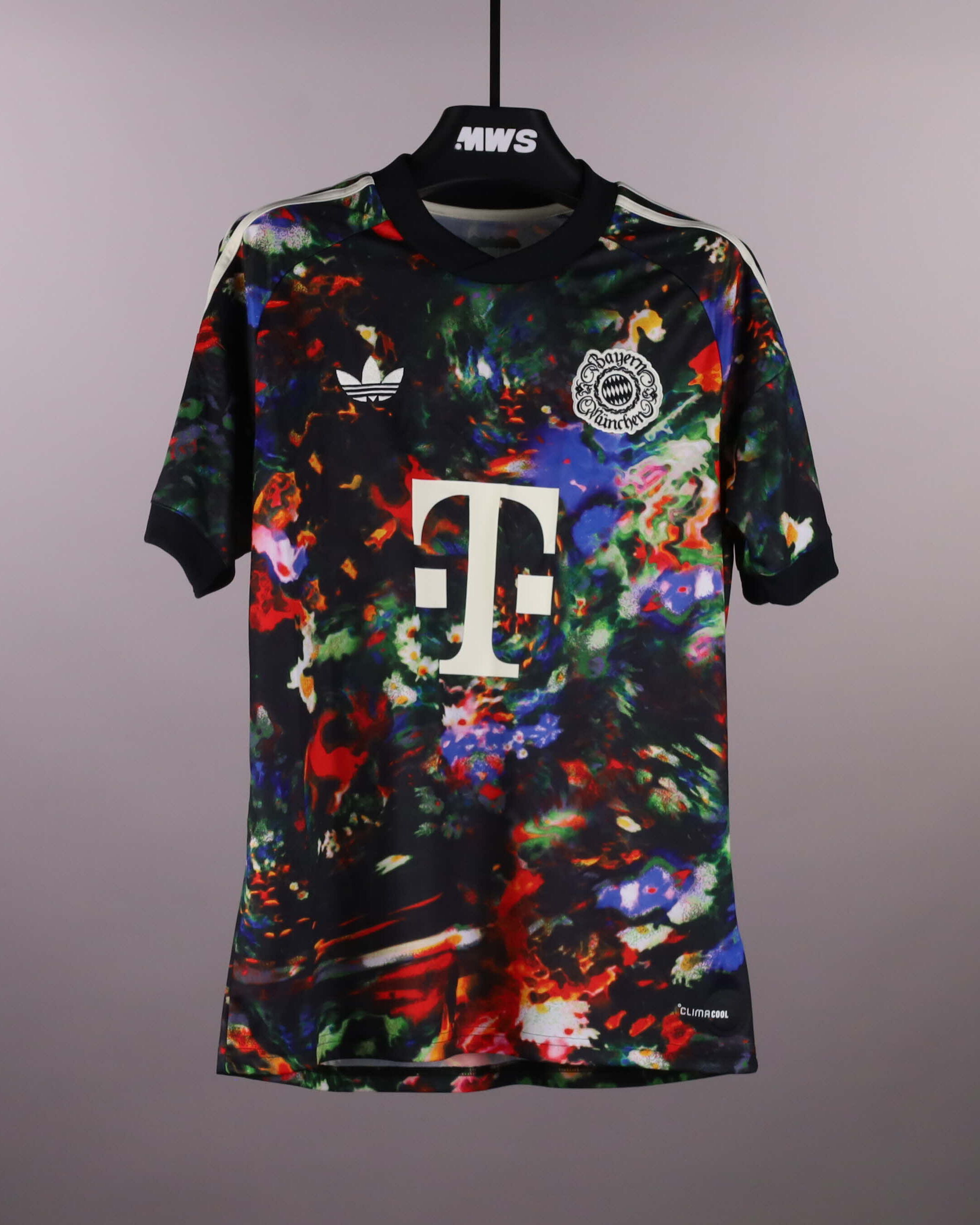 Tom Bischof FC Bayern München shirt
