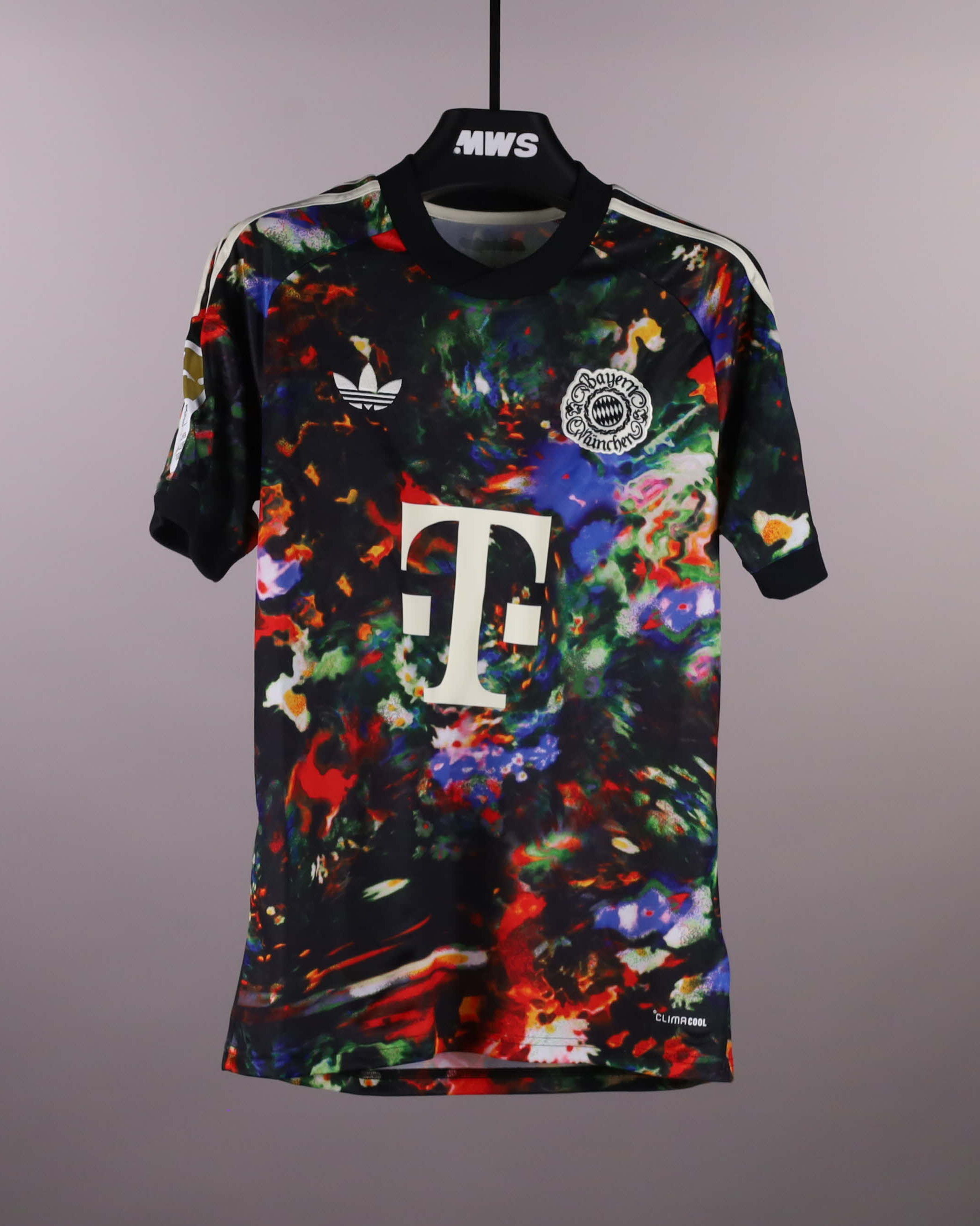 Lennart Karl FC Bayern München shirt