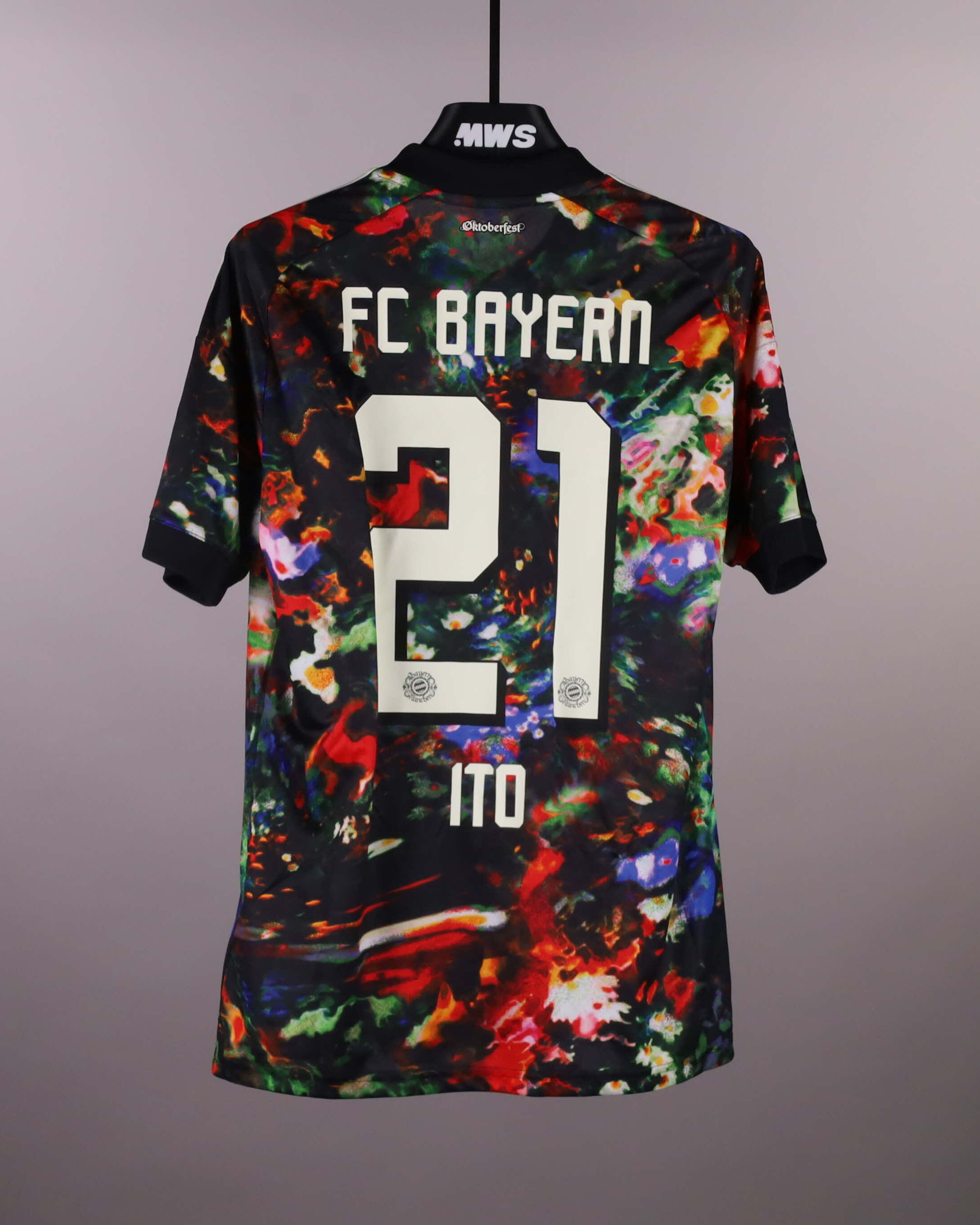 Hiroki Ito 伊藤洋輝 FC Bayern München shirt